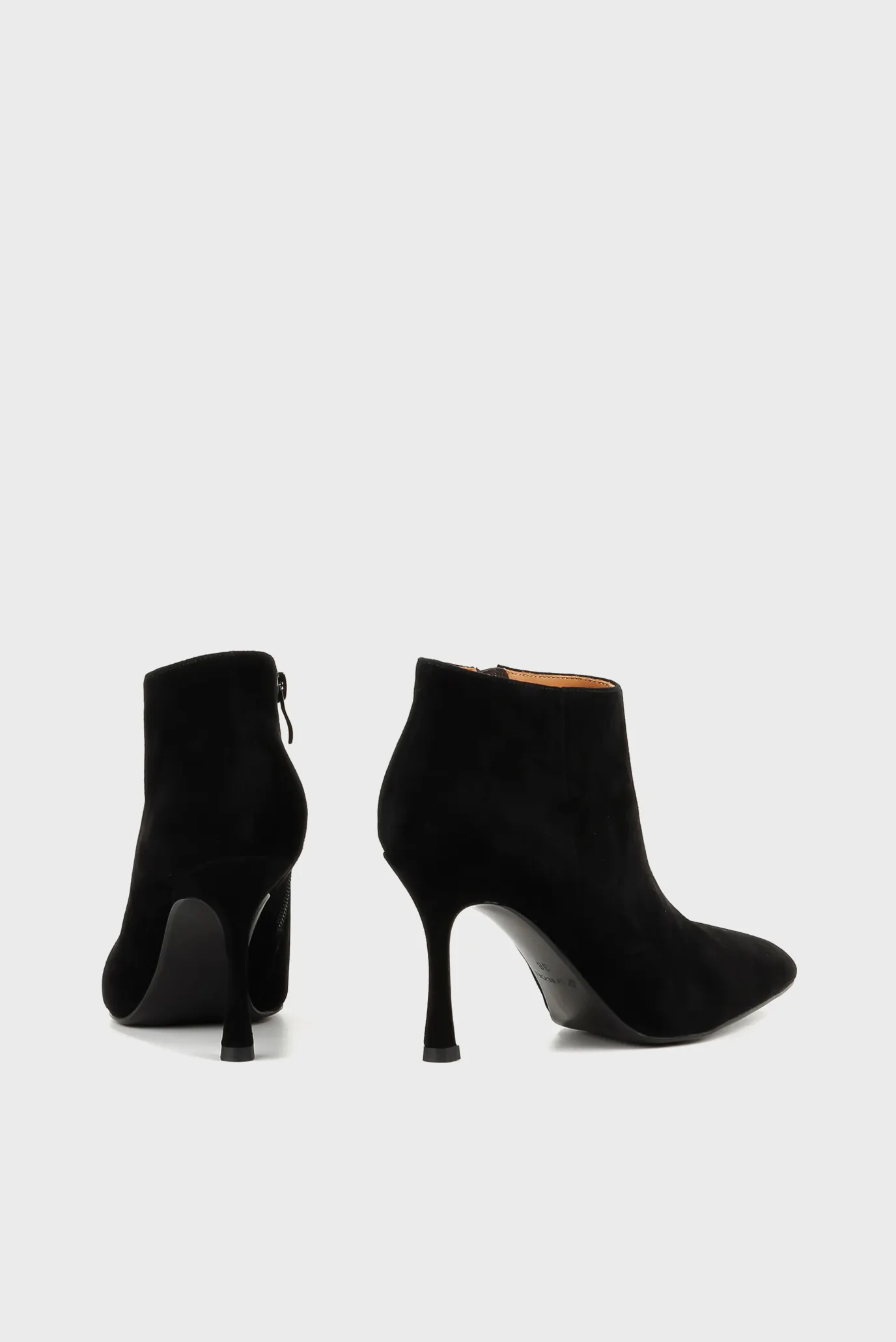 Женские черные замшевые ботильоны 4