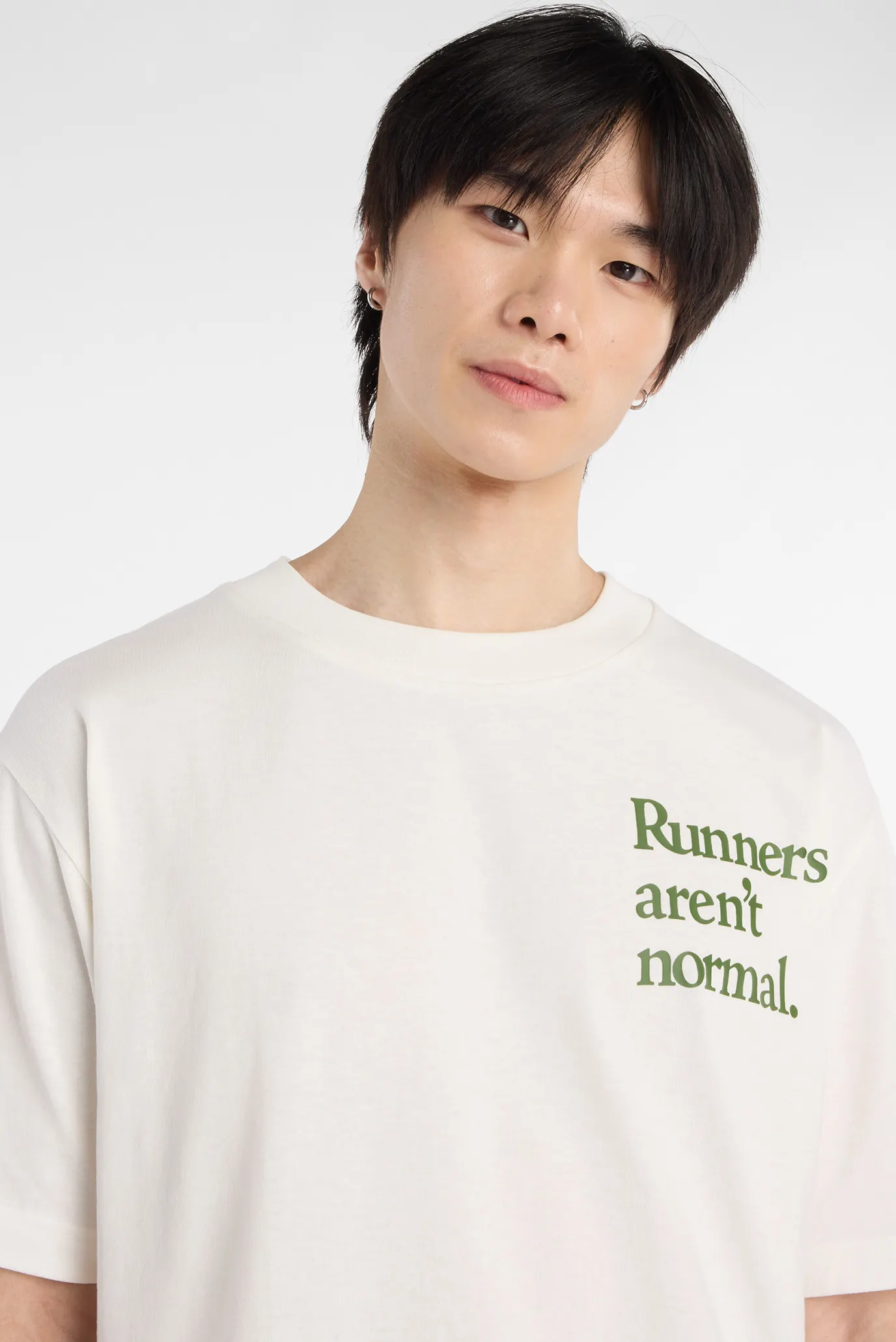 Мужская бежевая футболка Runners Arent Normal 4