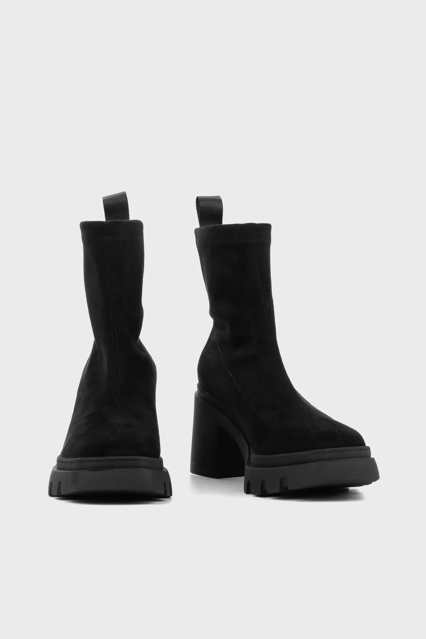 Женские черные замшевые ботильоны 3