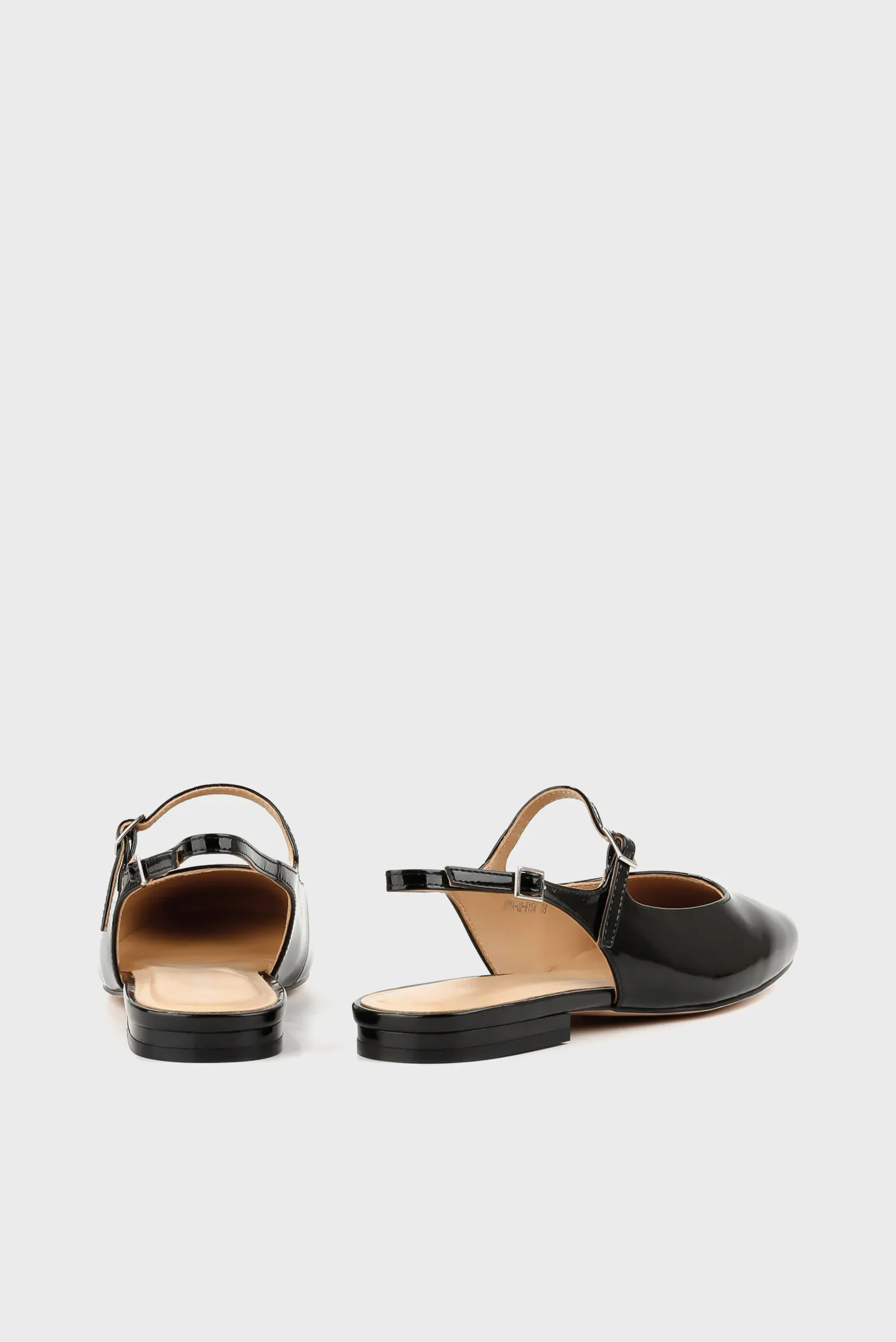 Жіночі чорні лакові сабо 4