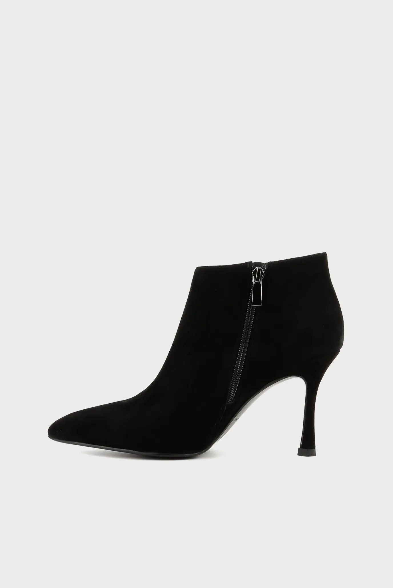 Женские черные замшевые ботильоны 2