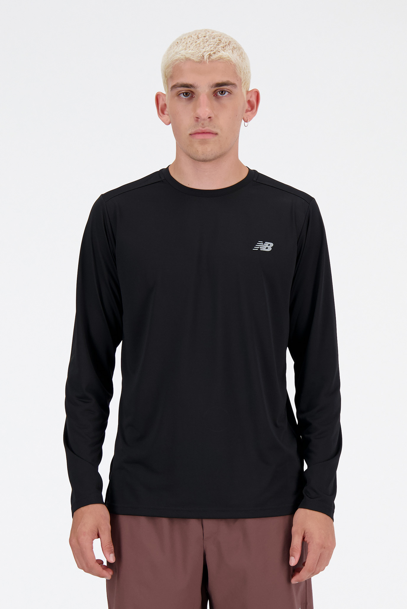 Мужской черный лонгслив Essentials Черный XXL New Balance MT41225BK Мужской черный лонгслив Essentials Черный XXL New Balance MT41225BK