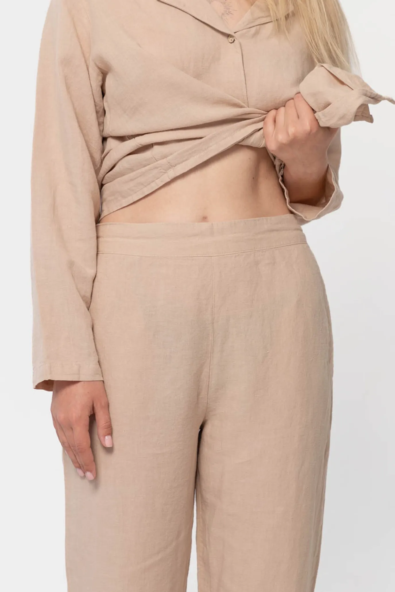 Женские бежевые штаны Bruma 2