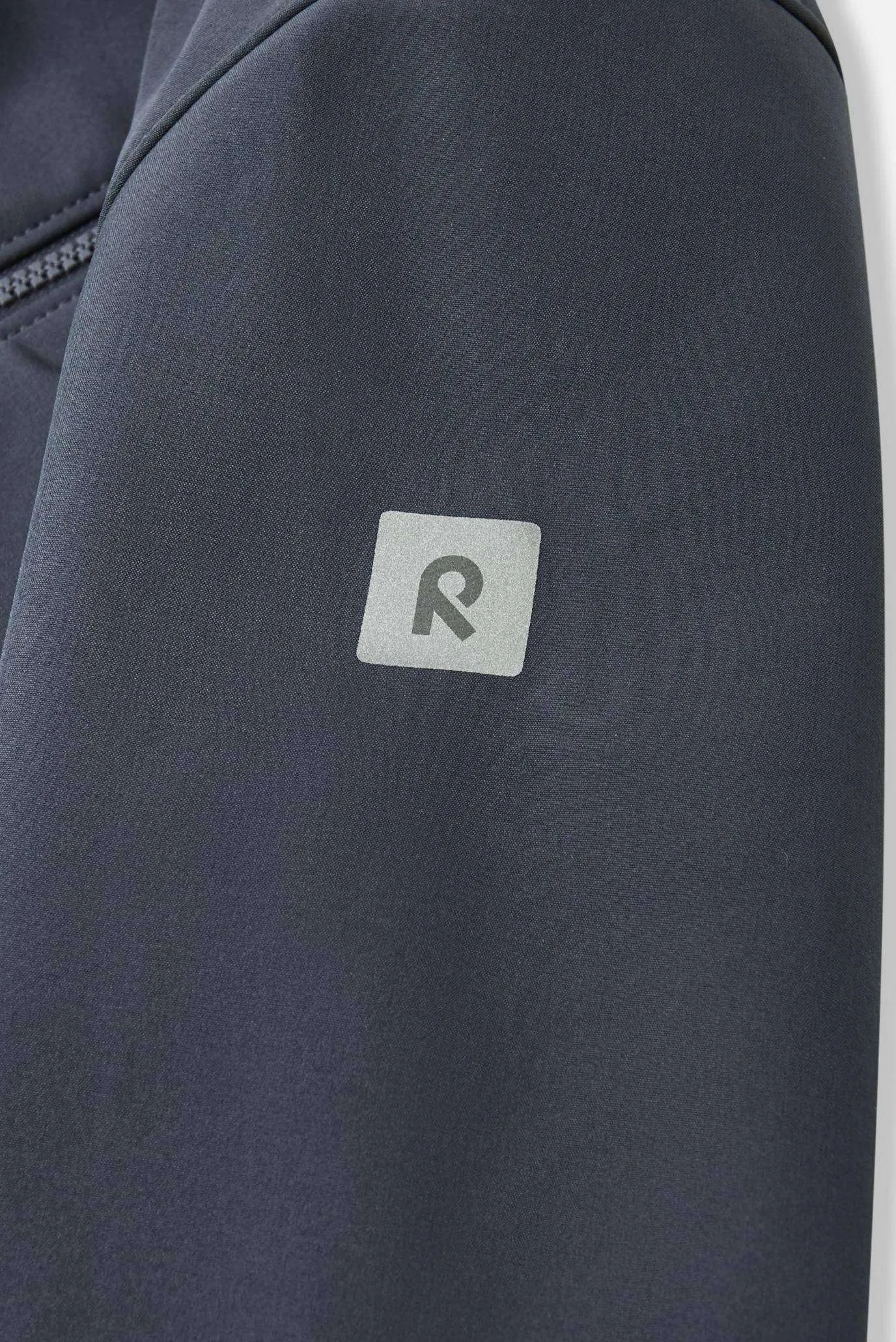 Детская серая куртка Koivula 8