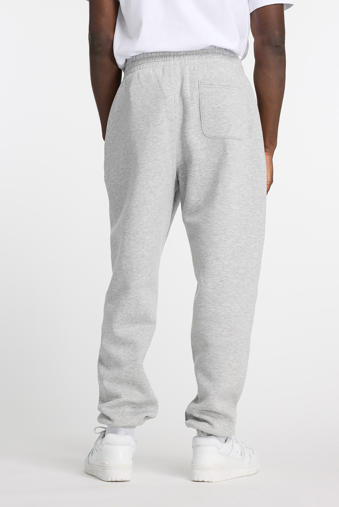 Мужские серые спортивные брюки Sport Essentials Fleece Серый M New Balance MP41503AG Мужские серые спортивные брюки Sport Essentials Fleece Серый M New Balance MP41503AG