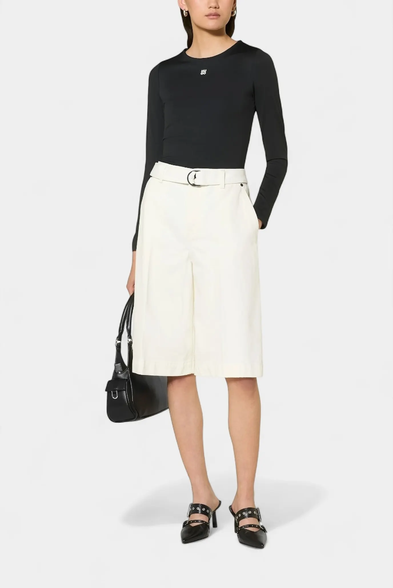 Жіночий чорний лонгслів 4