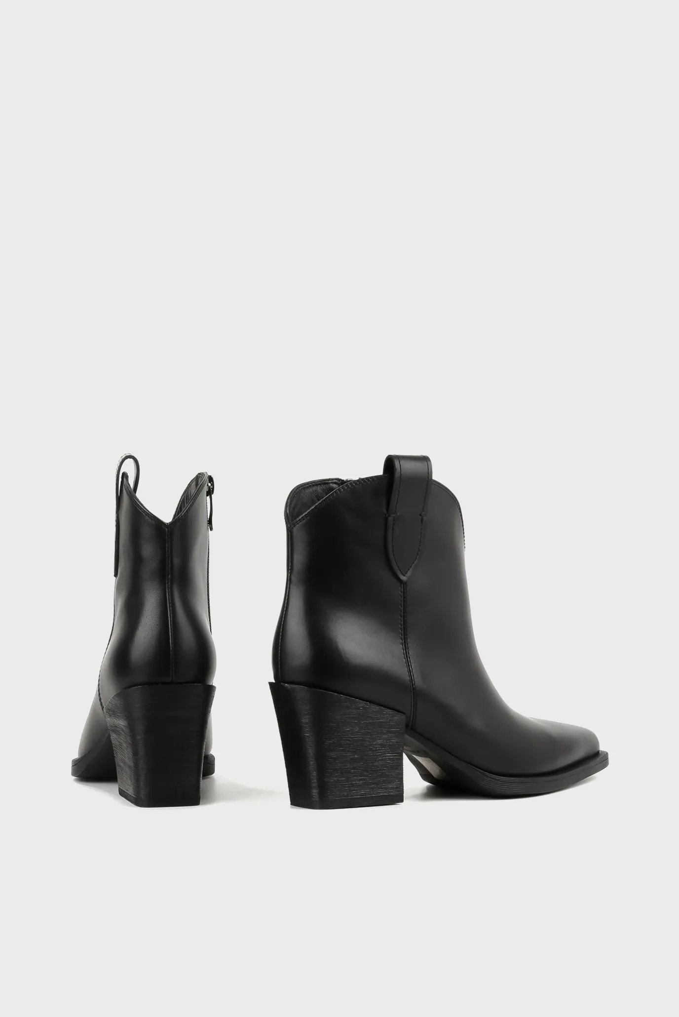 Женские черные кожаные ботильоны 5