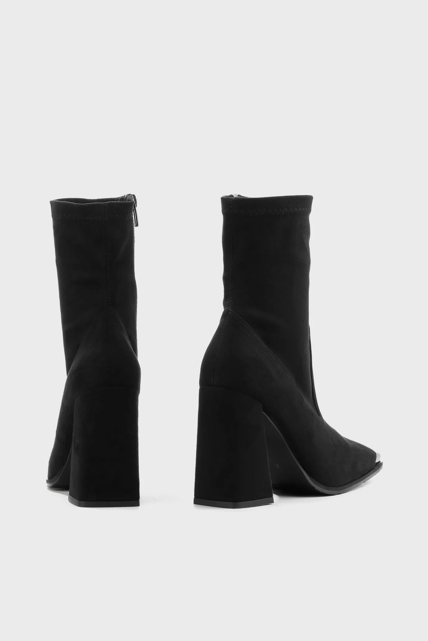 Женские черные замшевые ботильоны 5