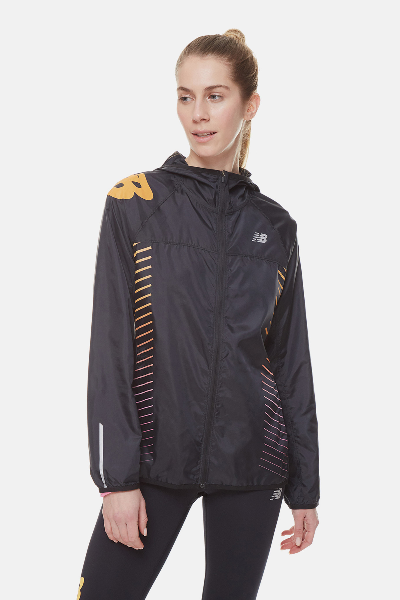 Женская черная ветровка Reflective Accelerate Wndr Черный 39-42 New Balance WJ21227BM Женская черная ветровка Reflective Accelerate Wndr Черный 39-42 New Balance WJ21227BM