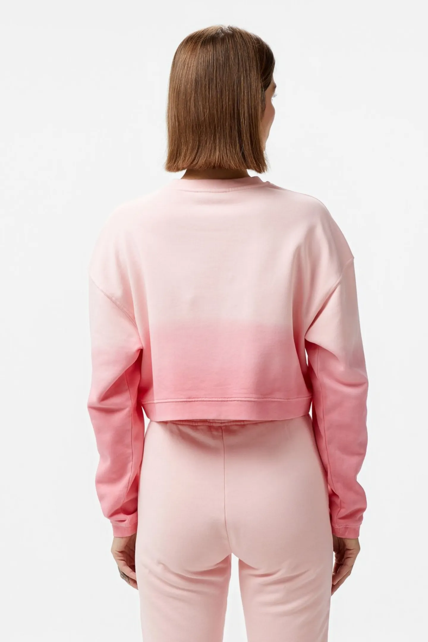 Женская розовая толстовка. 2