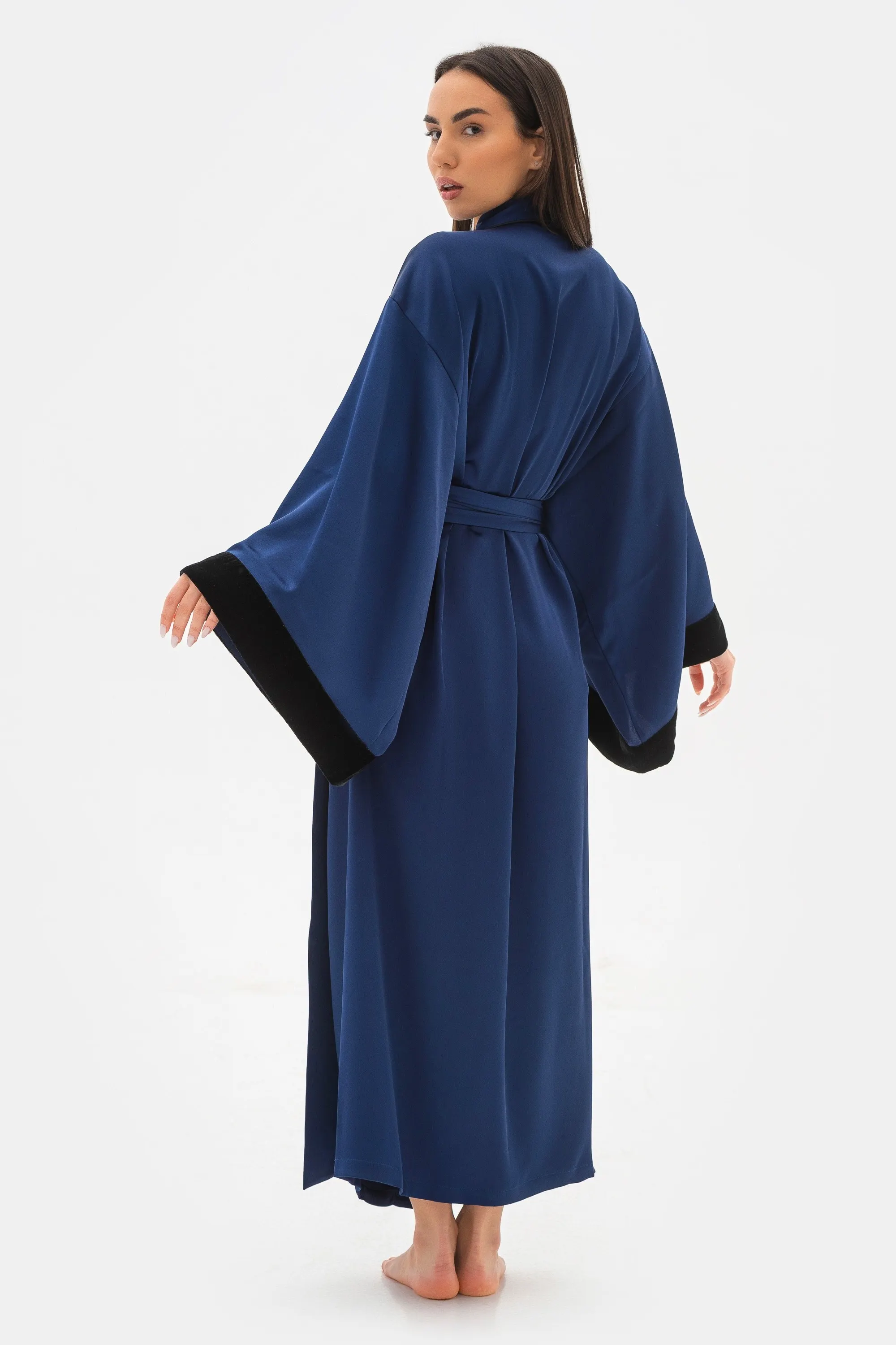 Женский синий халат с вышивкой Irris 6