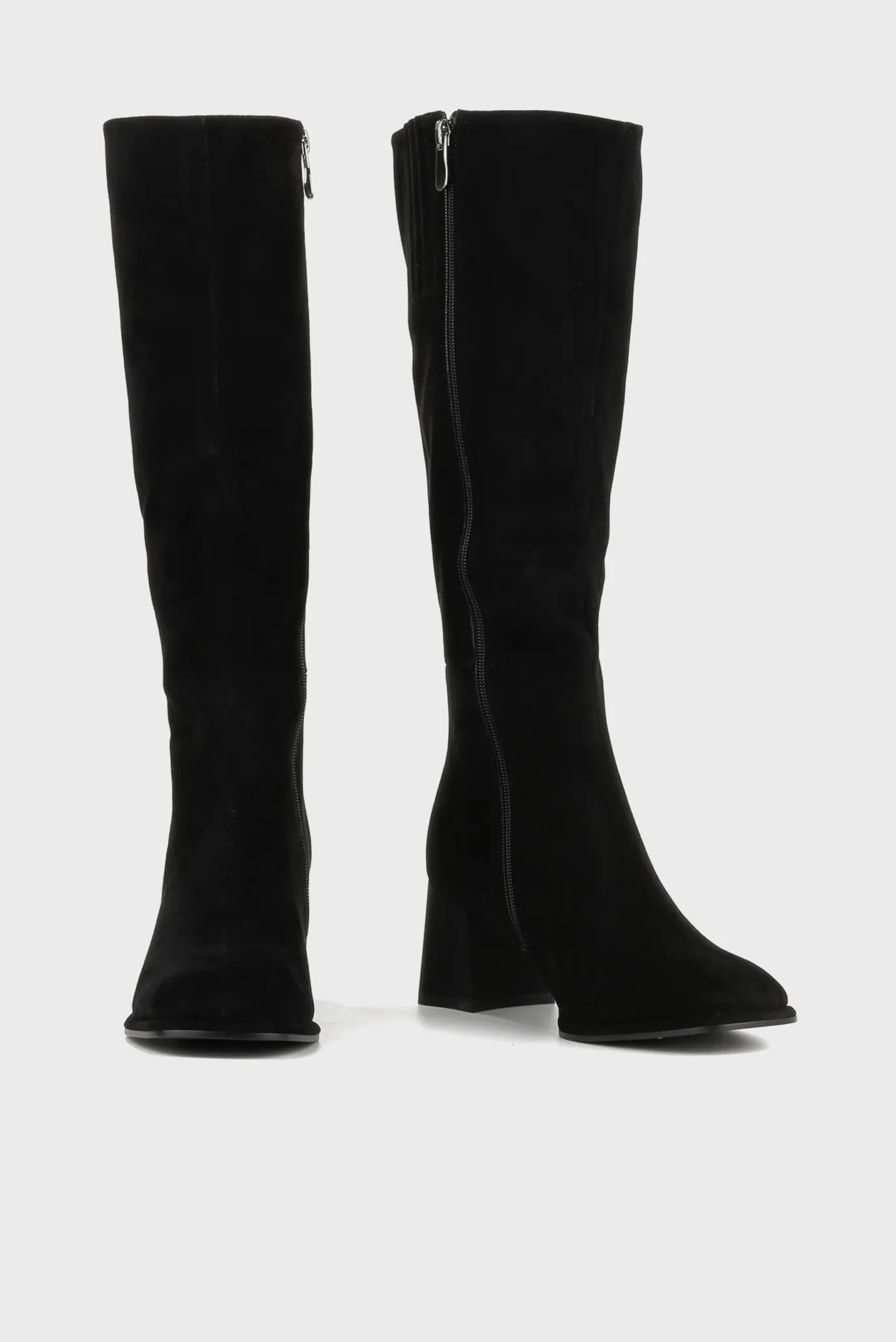 Женские чёрные замшевые сапоги 3