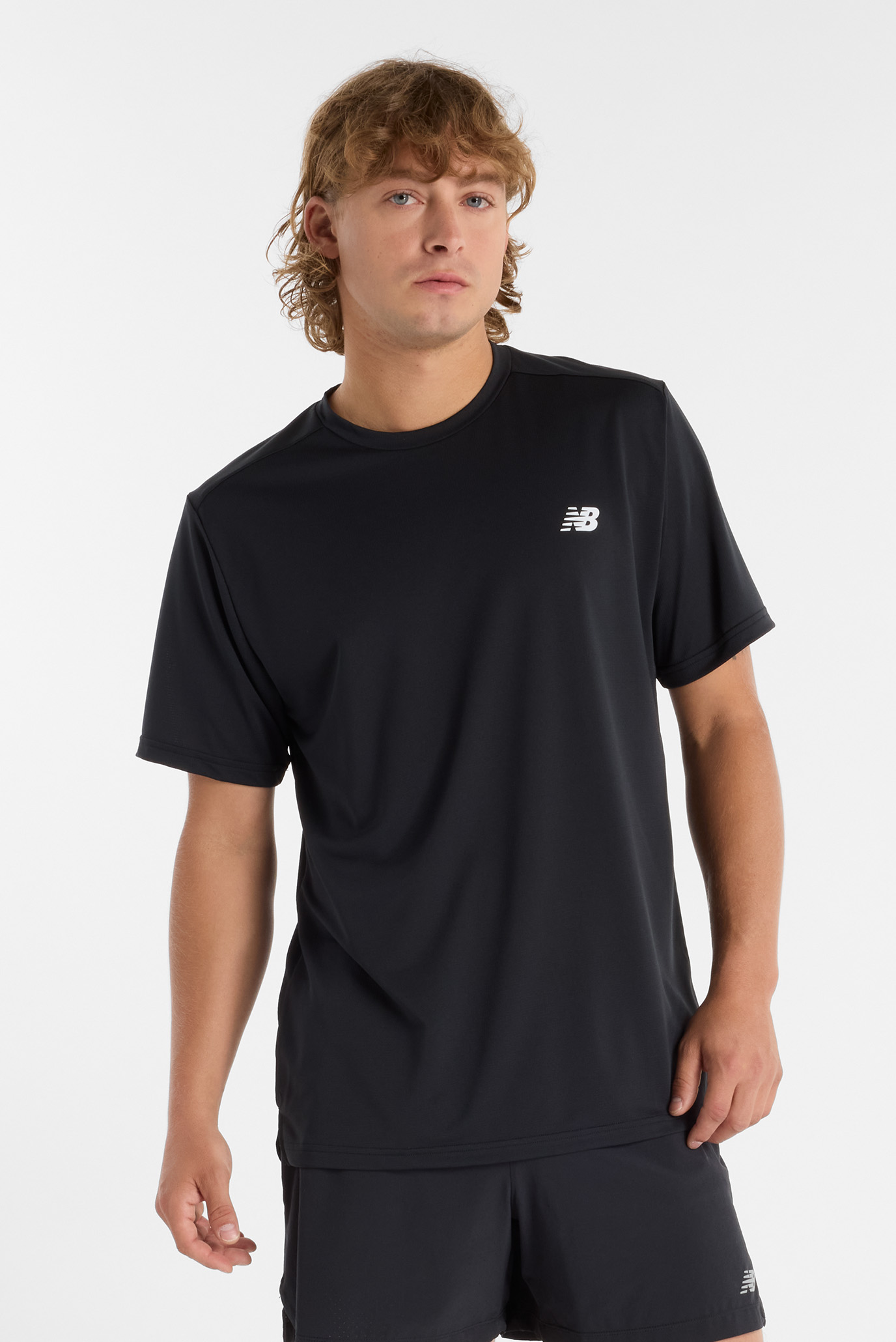 Мужская черная футболка Sleeve Черный XXL New Balance MT51801BK Мужская черная футболка Sleeve Черный XXL New Balance MT51801BK