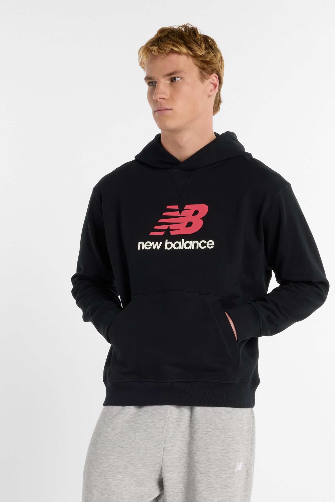 Мужское черное худи Athletics FT Logo Черный S New Balance MT51512BK Мужское черное худи Athletics FT Logo Черный S New Balance MT51512BK