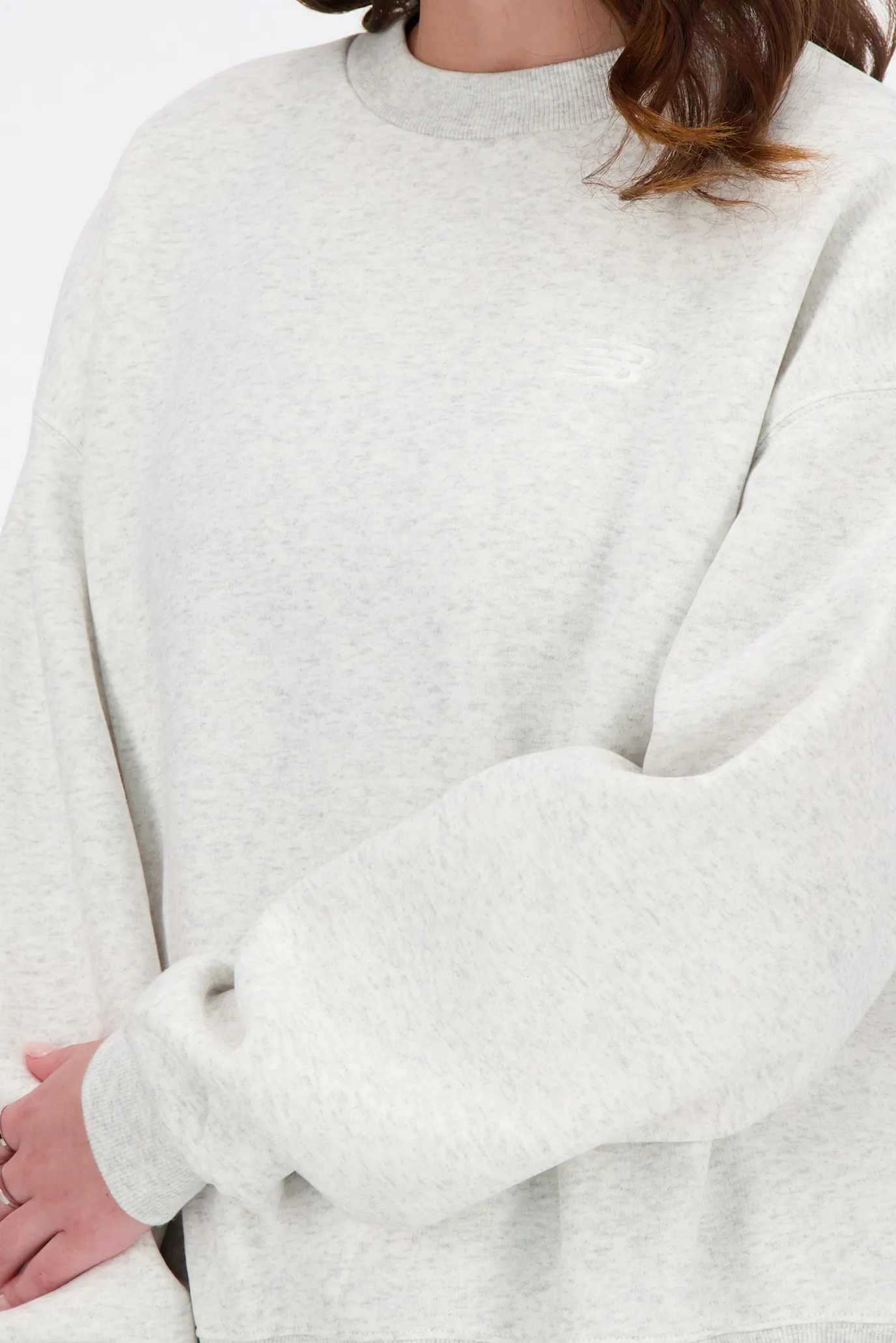 Женский серый свитшот Sport Essentials Fleece Crew 4