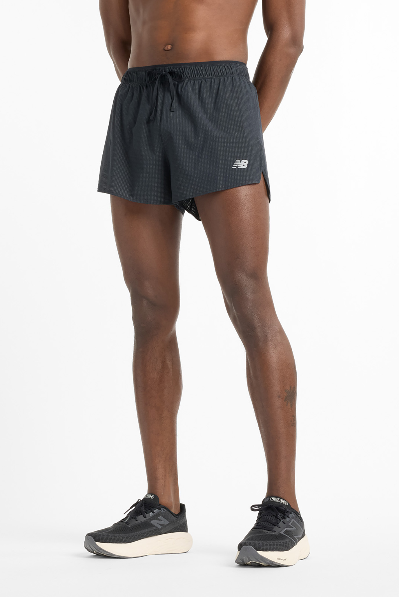 Мужские черные шорты RC Ultra Light Split Short 3" Черный 35-38 New Balance MS51283BK Мужские черные шорты RC Ultra Light Split Short 3" Черный 35-38 New Balance MS51283BK