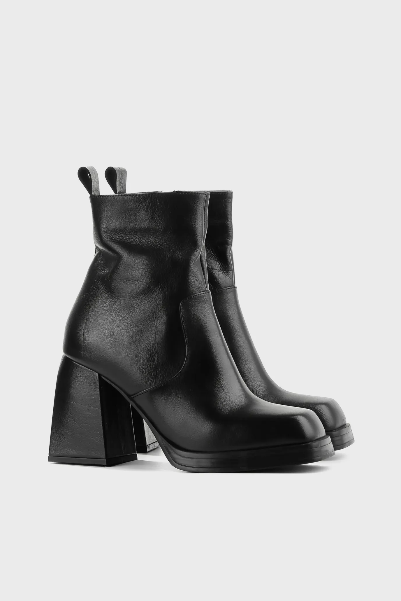 Женские черные кожаные ботильоны 3