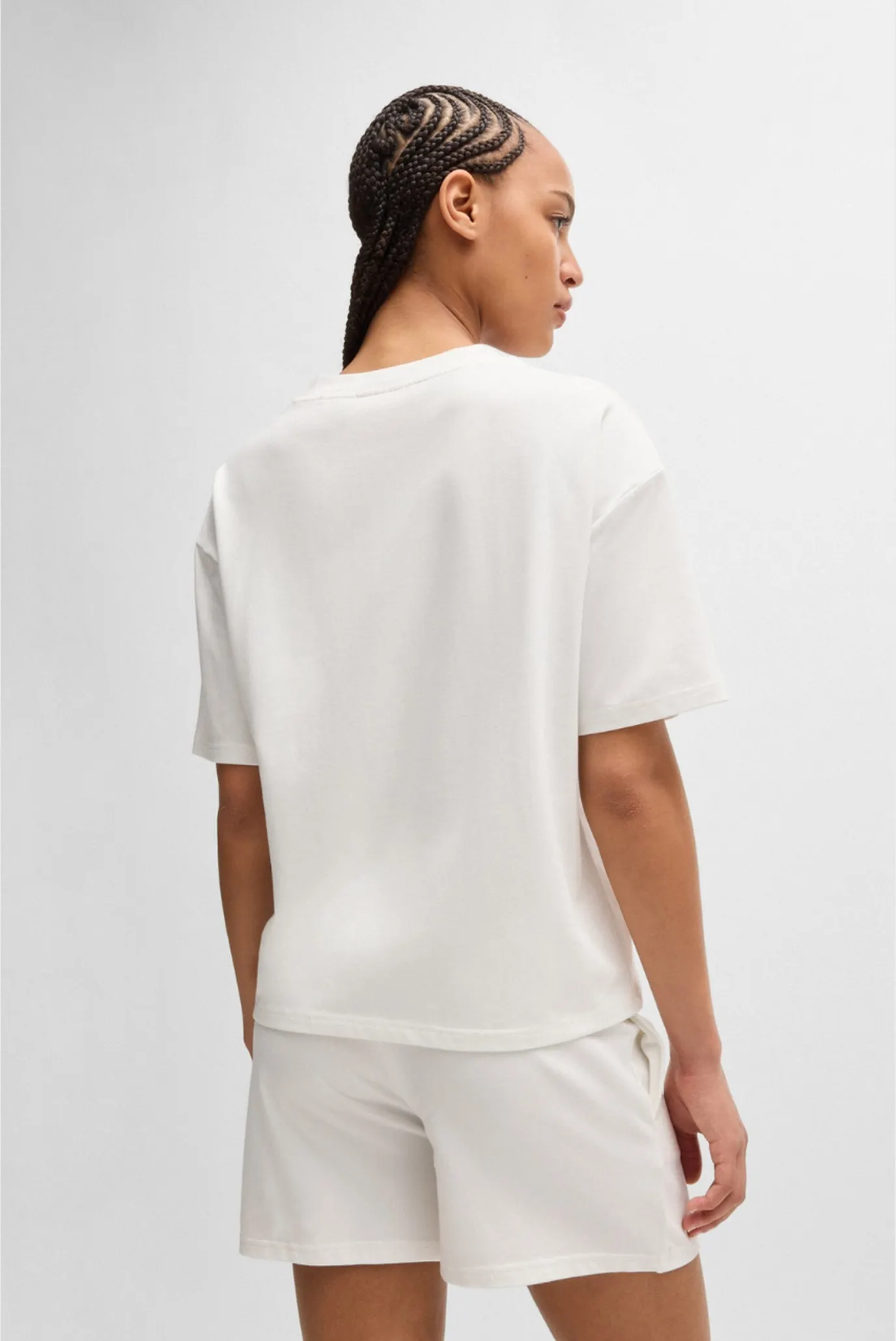 Жіночий молочний домашній костюм 3