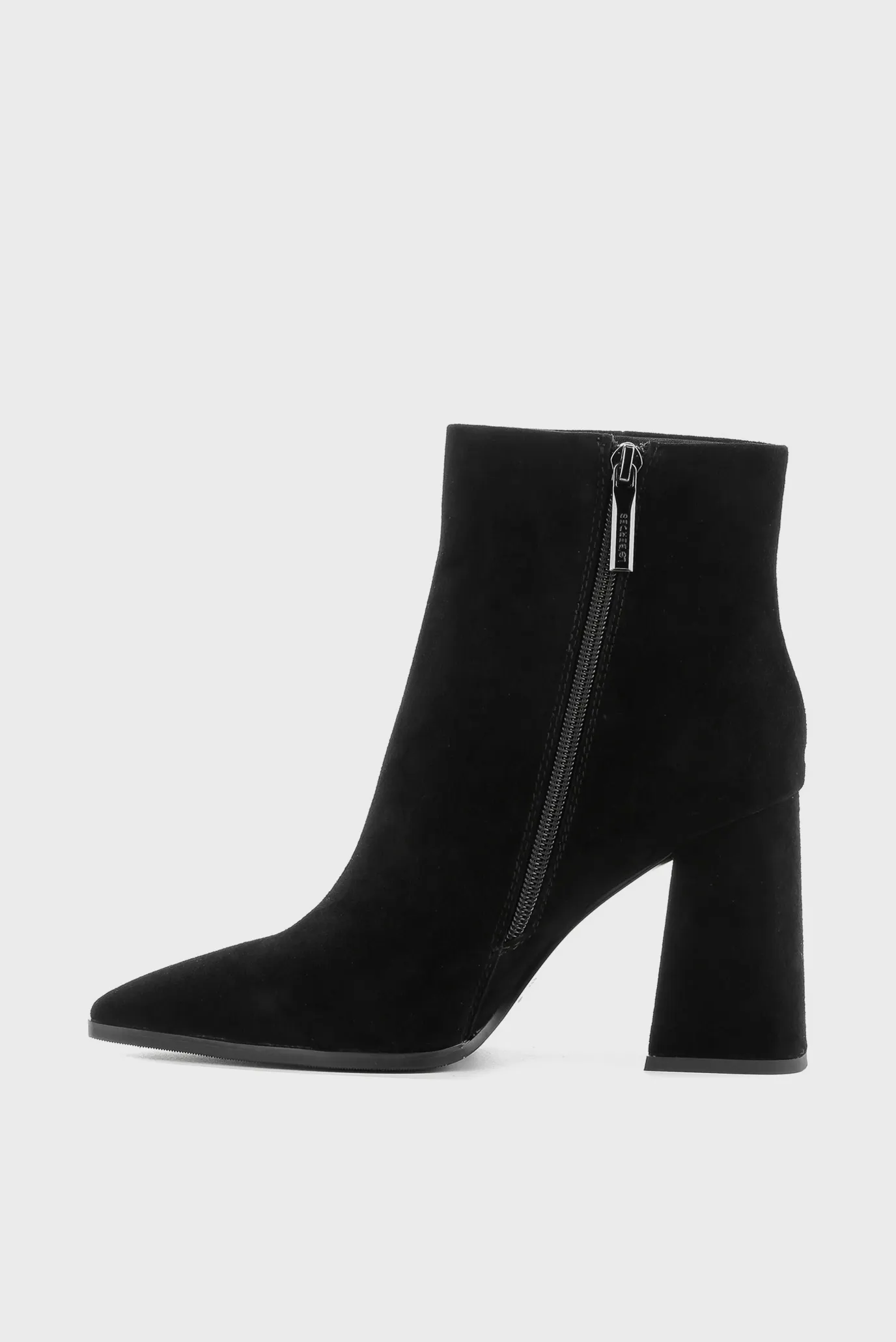 Жіночі чорні замшеві ботильйони 2