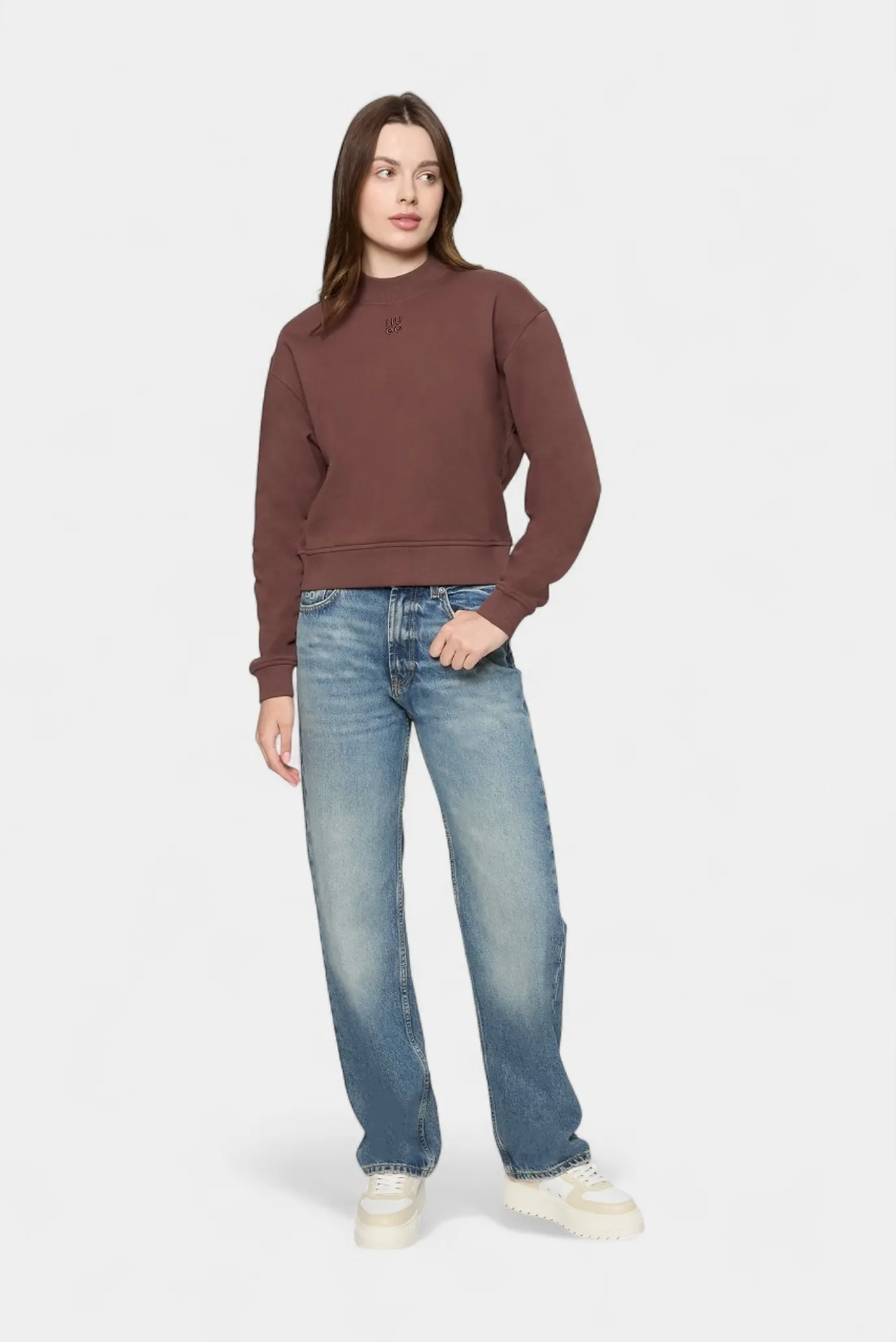 Женский шоколадный свитшот 3