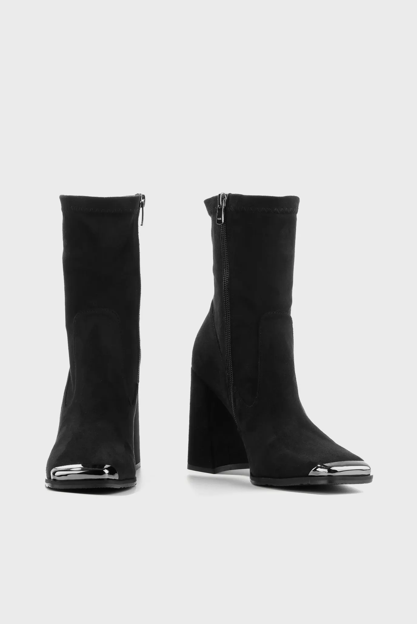 Женские черные замшевые ботильоны 4