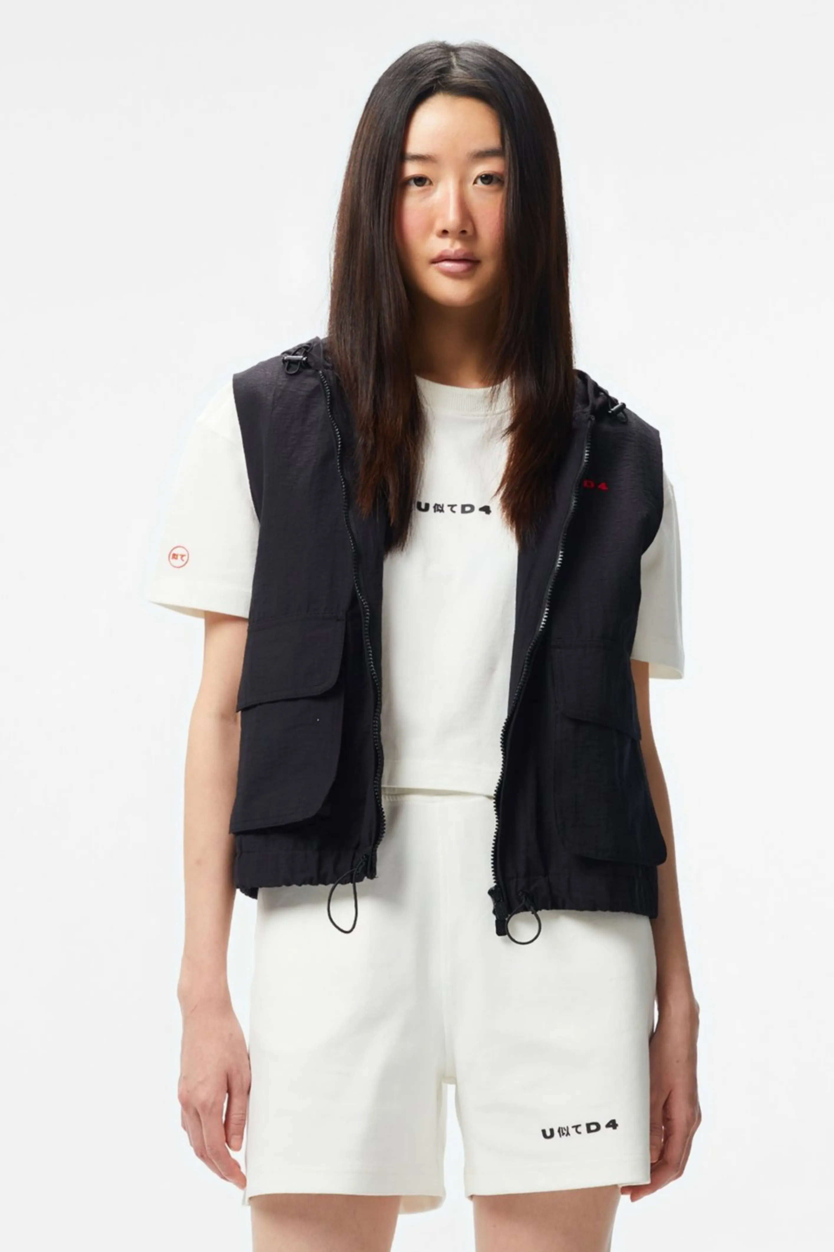 Жіноча чорна жилетка 1