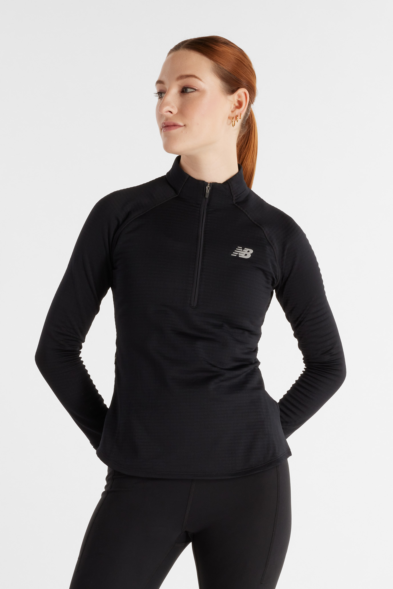 Женский черный реглан Heat Grid Черный M New Balance WT43200BK Женский черный реглан Heat Grid Черный M New Balance WT43200BK