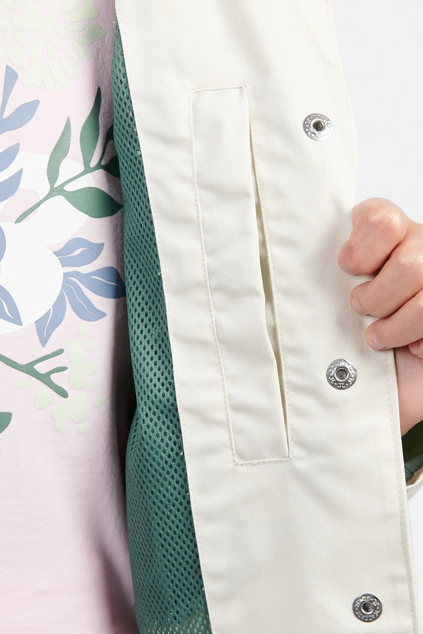 Дитяча бежева куртка Premium Coach 6