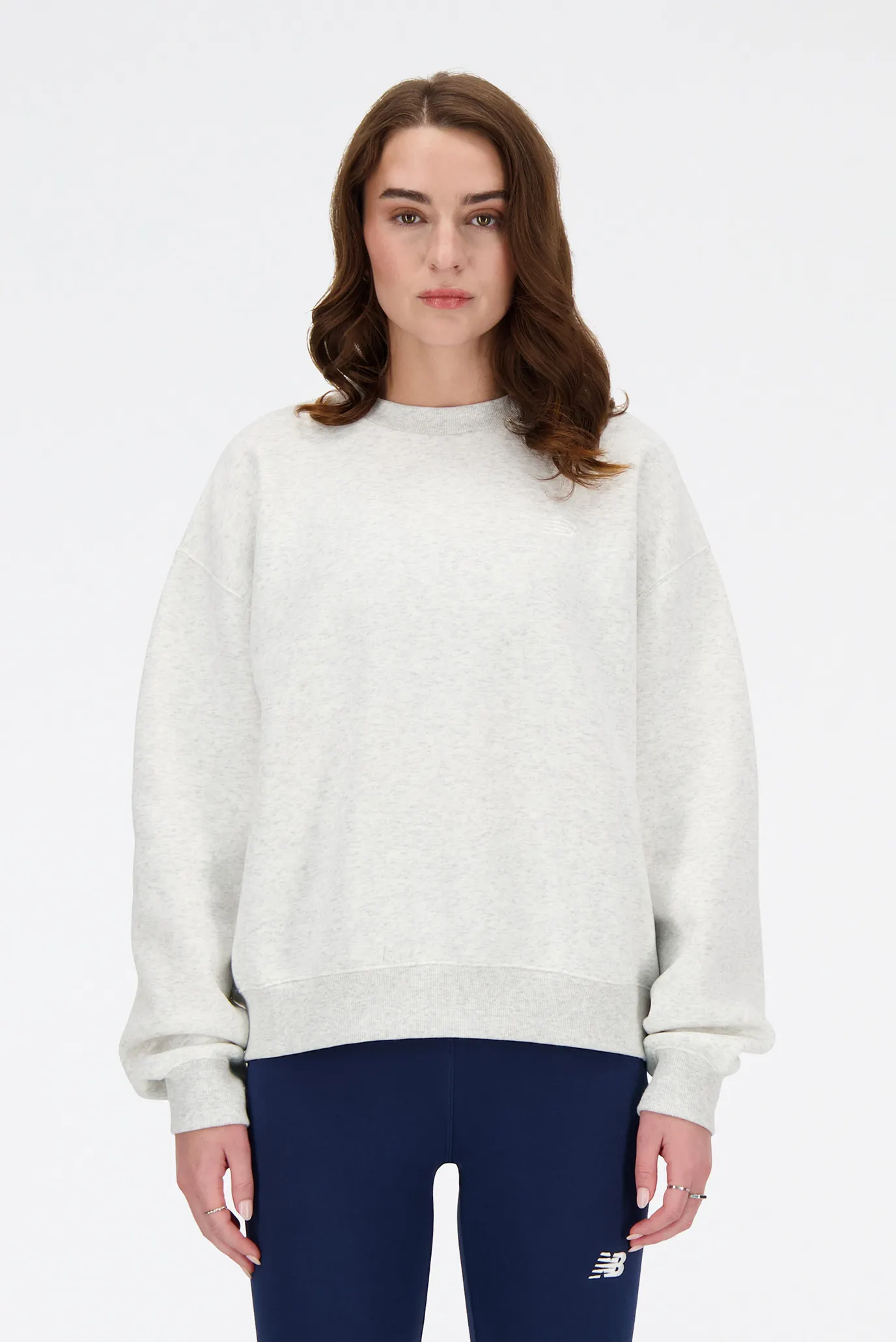 Жіночій сірий світшот Sport Essentials Fleece Crew 1