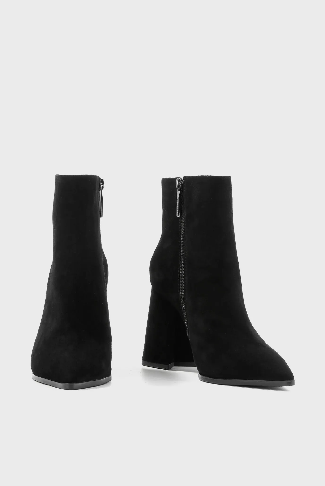 Жіночі чорні замшеві ботильйони 4