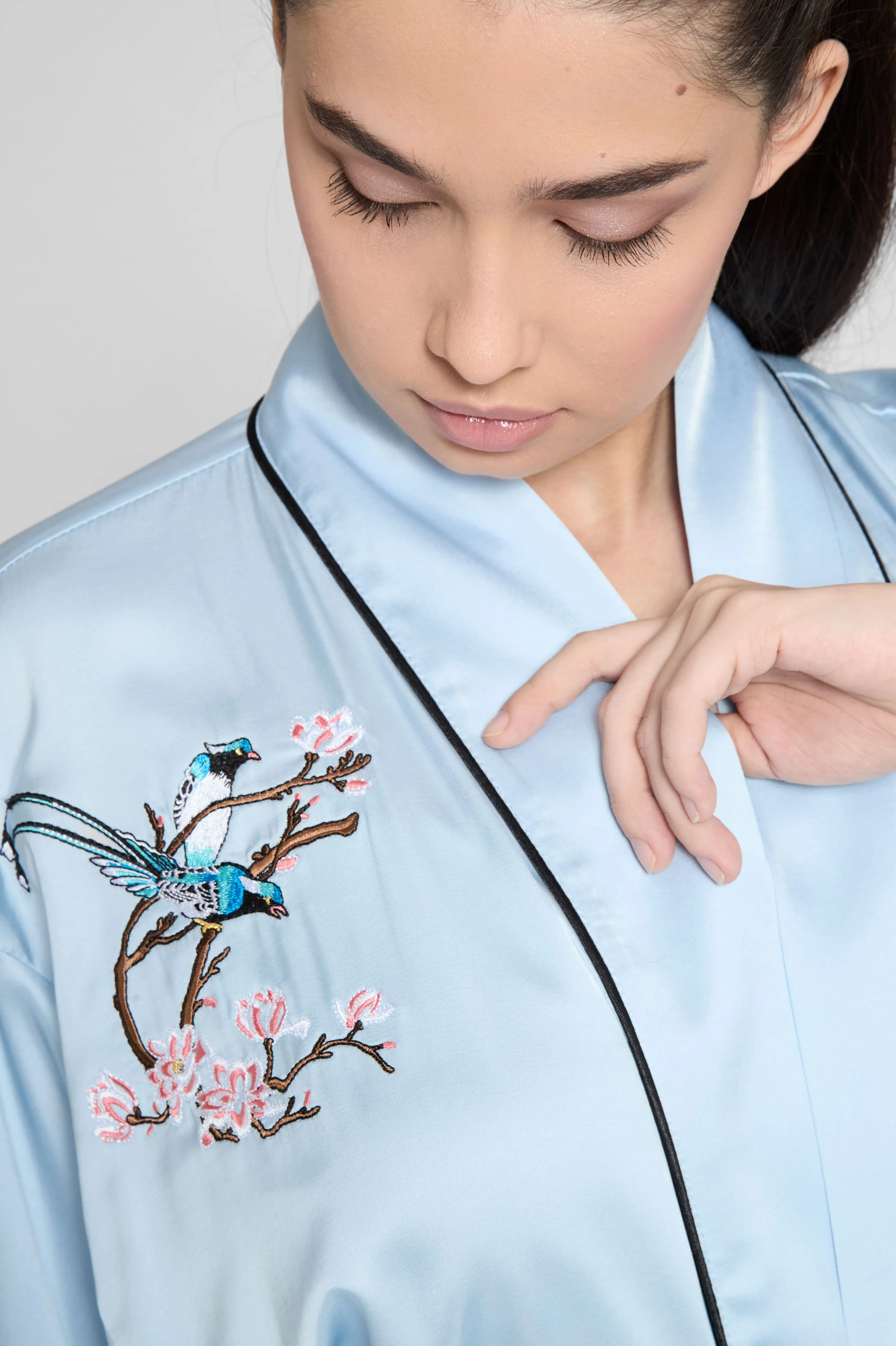 Женский голубой халат Ariana Pink 2