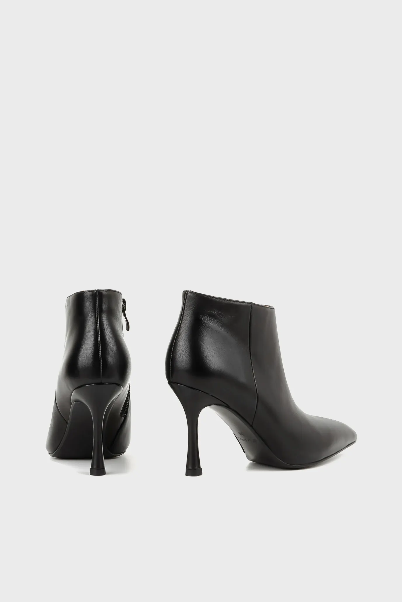 Женские черные кожаные ботильоны 4