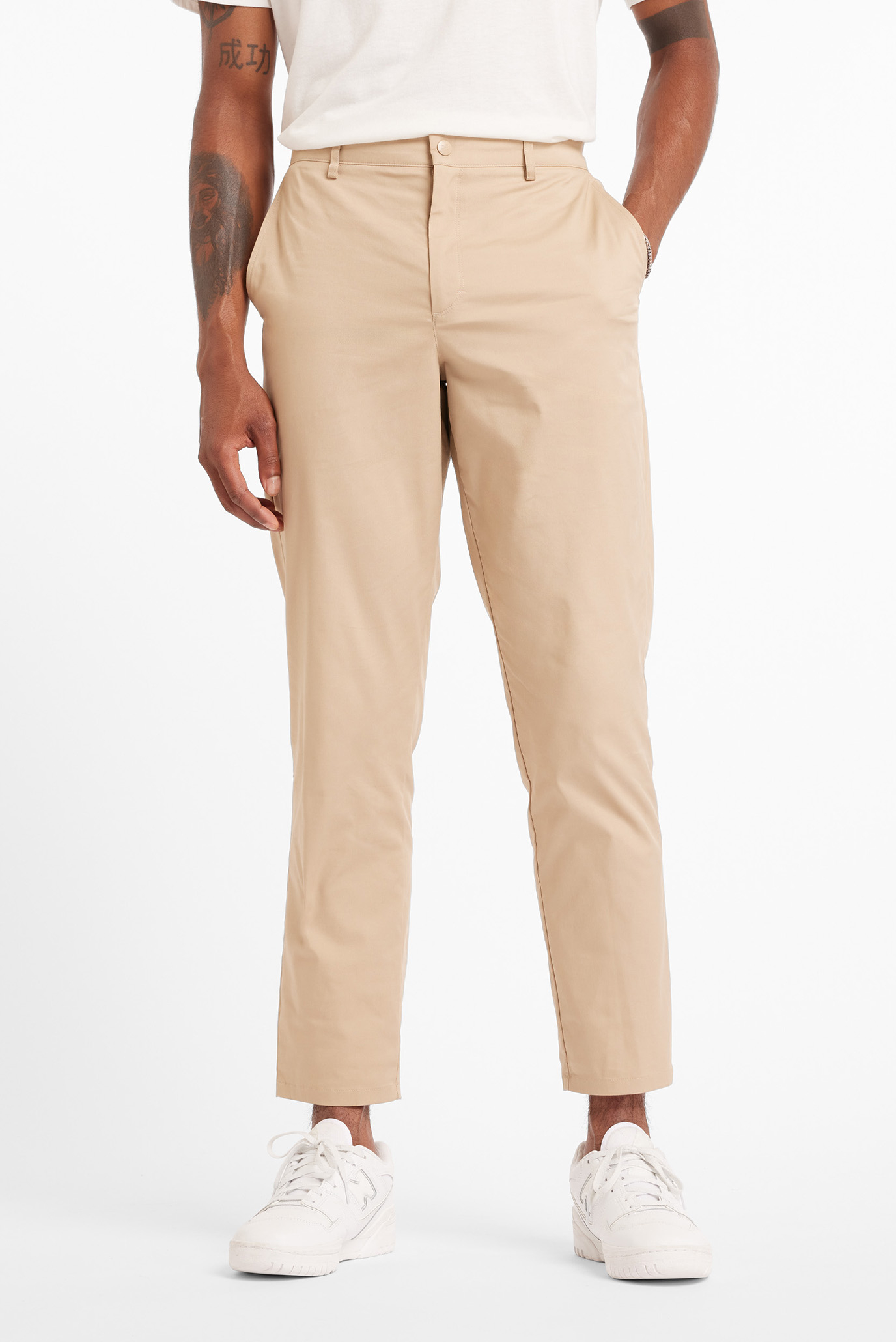 Мужские бежевые брюки Athl. Standard Tapered Pant 30" Бежевый M New Balance MP43554SOT Мужские бежевые брюки Athl. Standard Tapered Pant 30" Бежевый M New Balance MP43554SOT