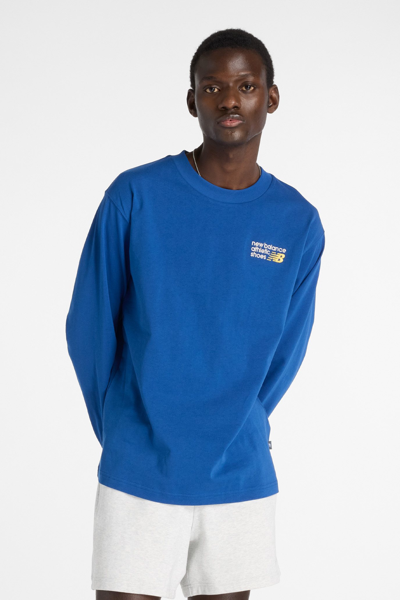 Мужской синий лонгслив Athletics Premium Back Logo Long Sleeve Синий S New Balance MT51931GAB Мужской синий лонгслив Athletics Premium Back Logo Long Sleeve Синий S New Balance MT51931GAB