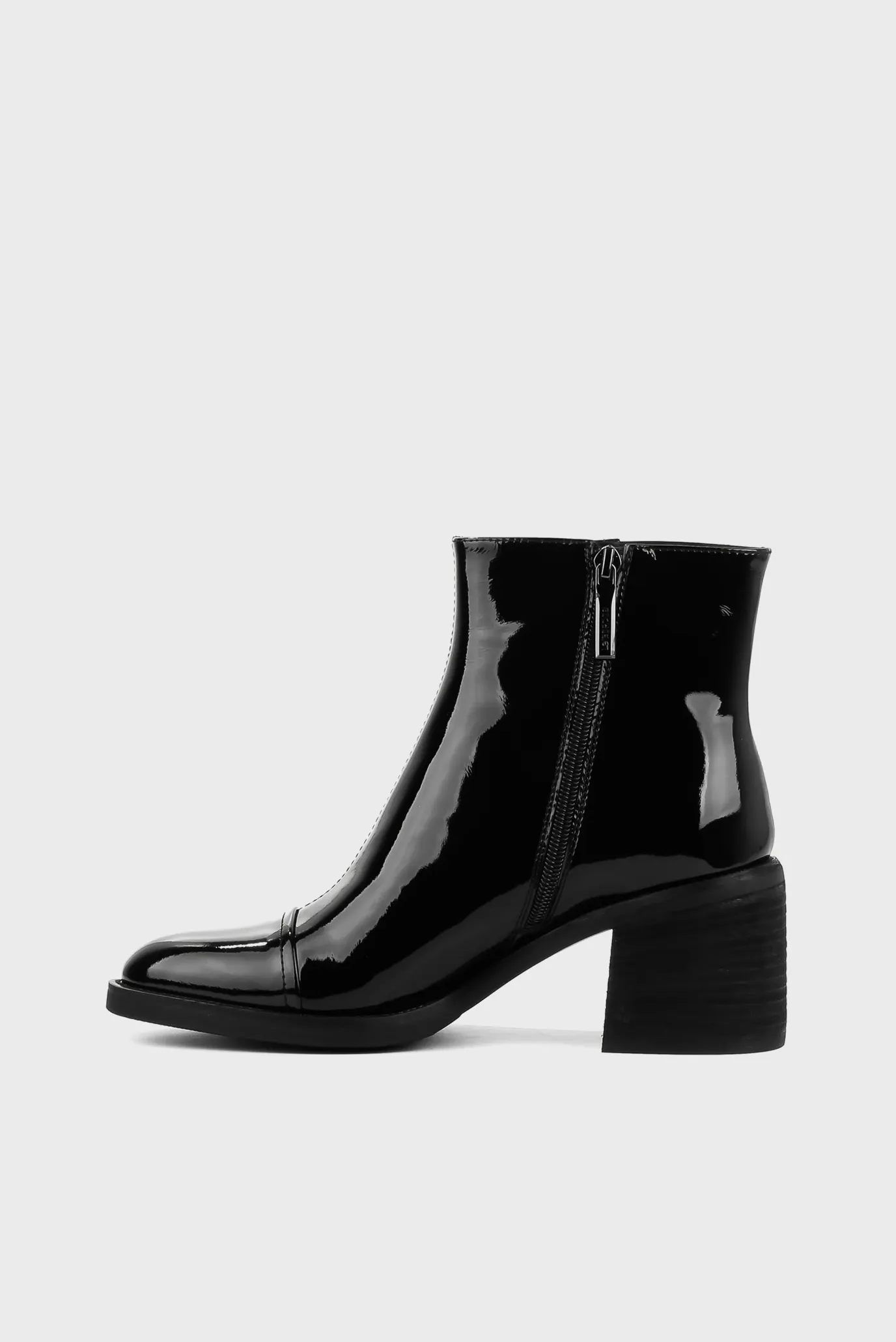 Жіночі чорні лакові ботильйони 3