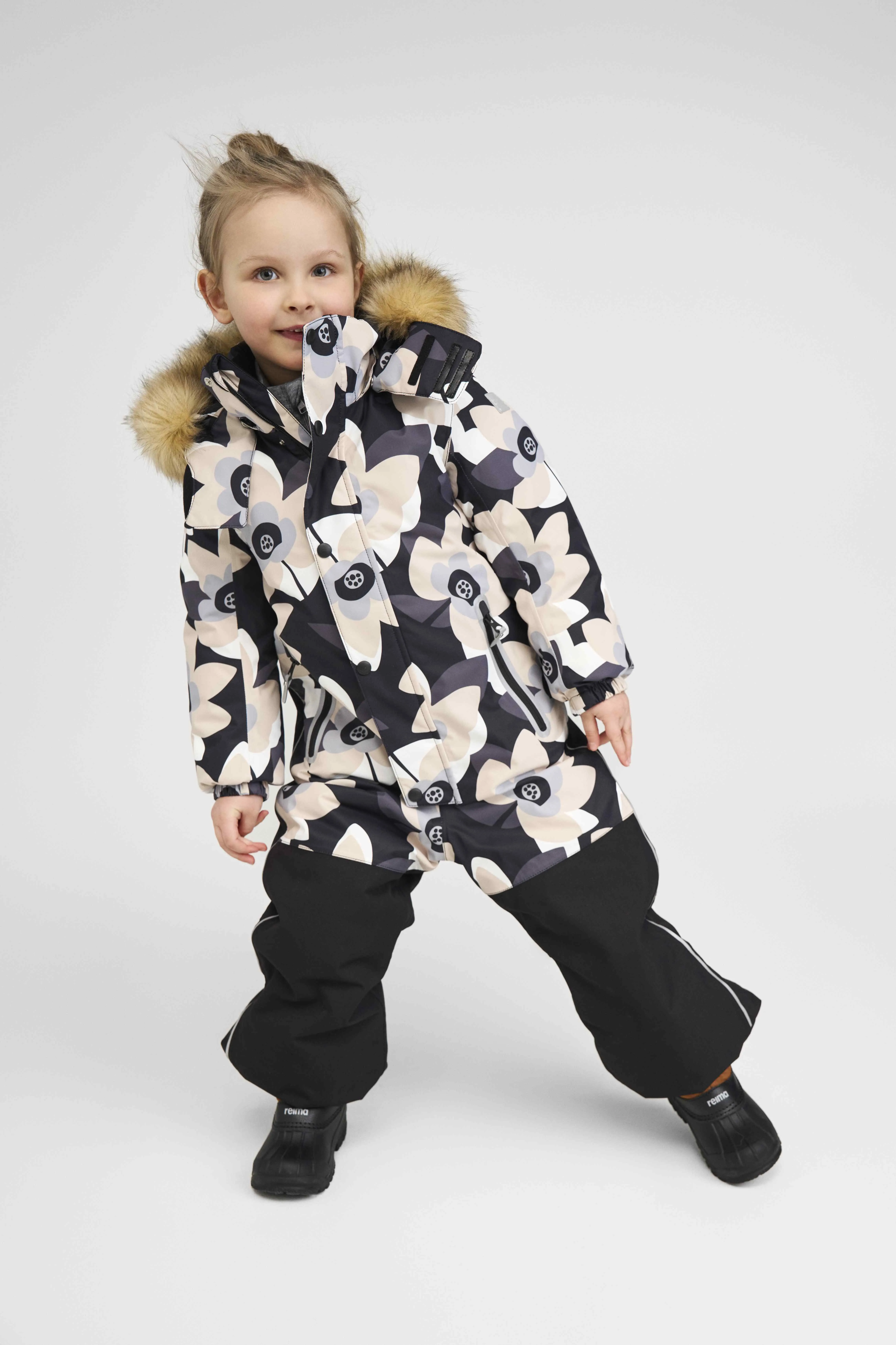 Дитячий чорний комбінезон Kipina 1