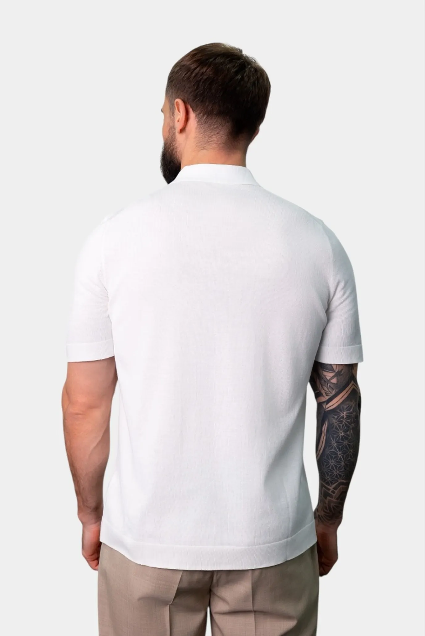 Чоловіче біле поло 2