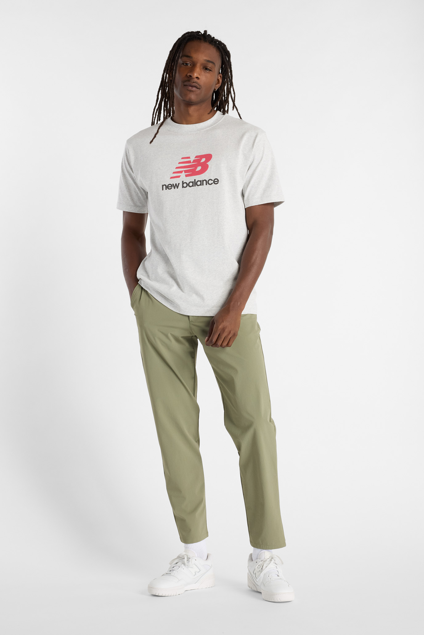 Мужская серая футболка Athletics Logo Белый 54 New Balance MT51500AHH Мужская серая футболка Athletics Logo Белый 54 New Balance MT51500AHH