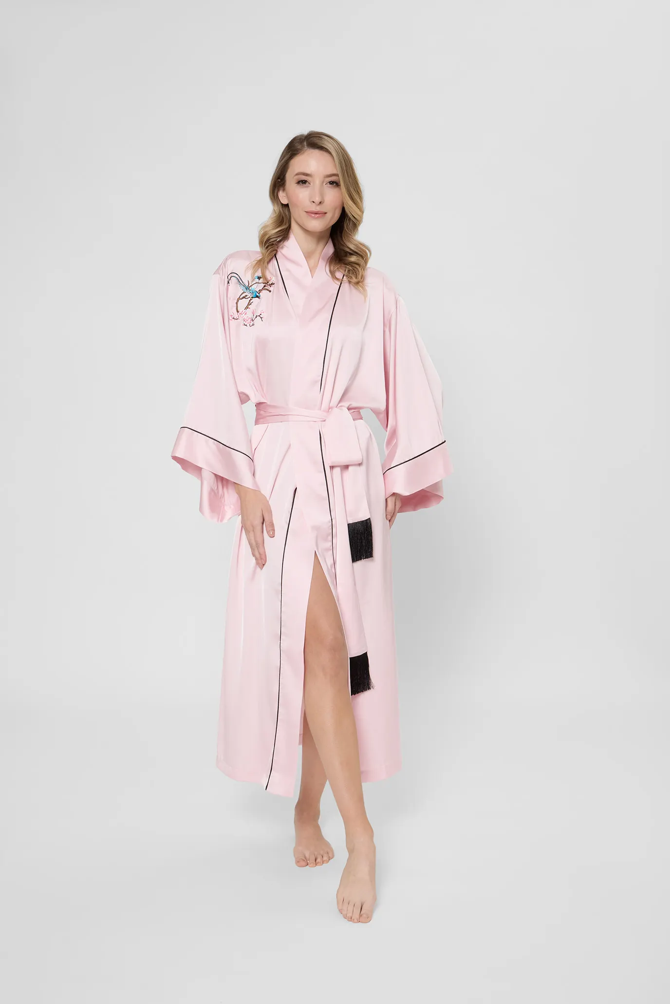 Женский розовый халат Ariana Pink 2