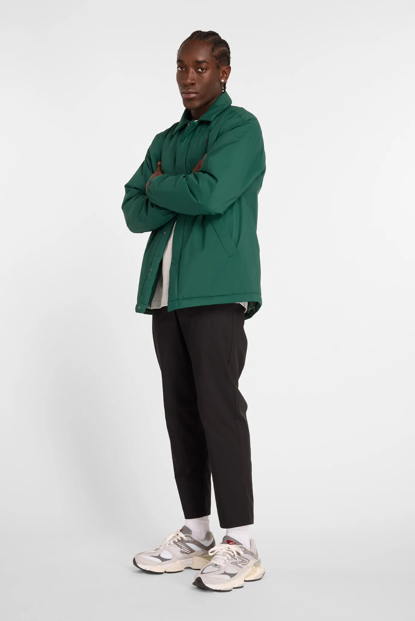 Мужская зеленая куртка Coaches Jacket New Balance MJ43504NWG — MD