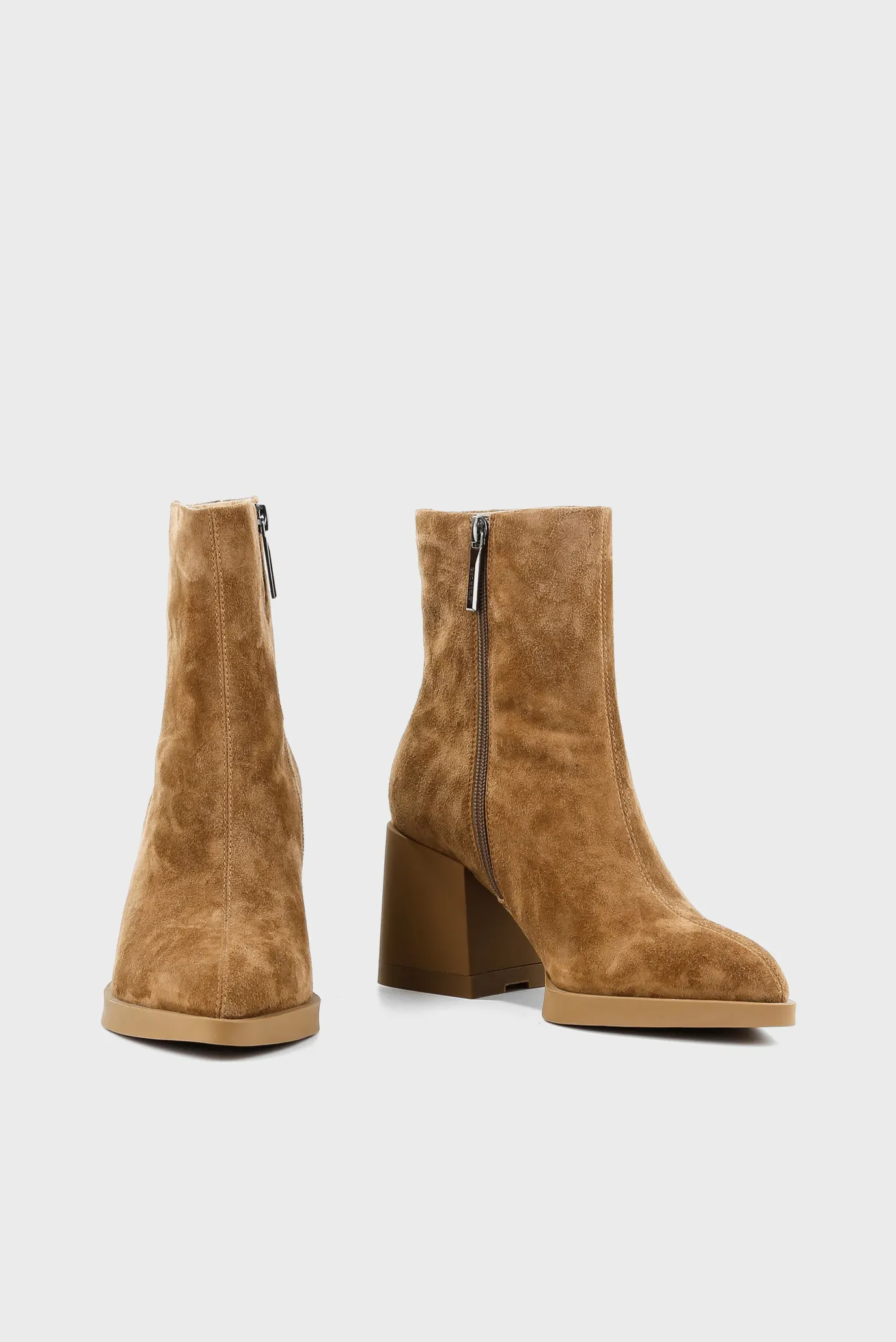 Жіночі коричневі замшеві ботильйони 4