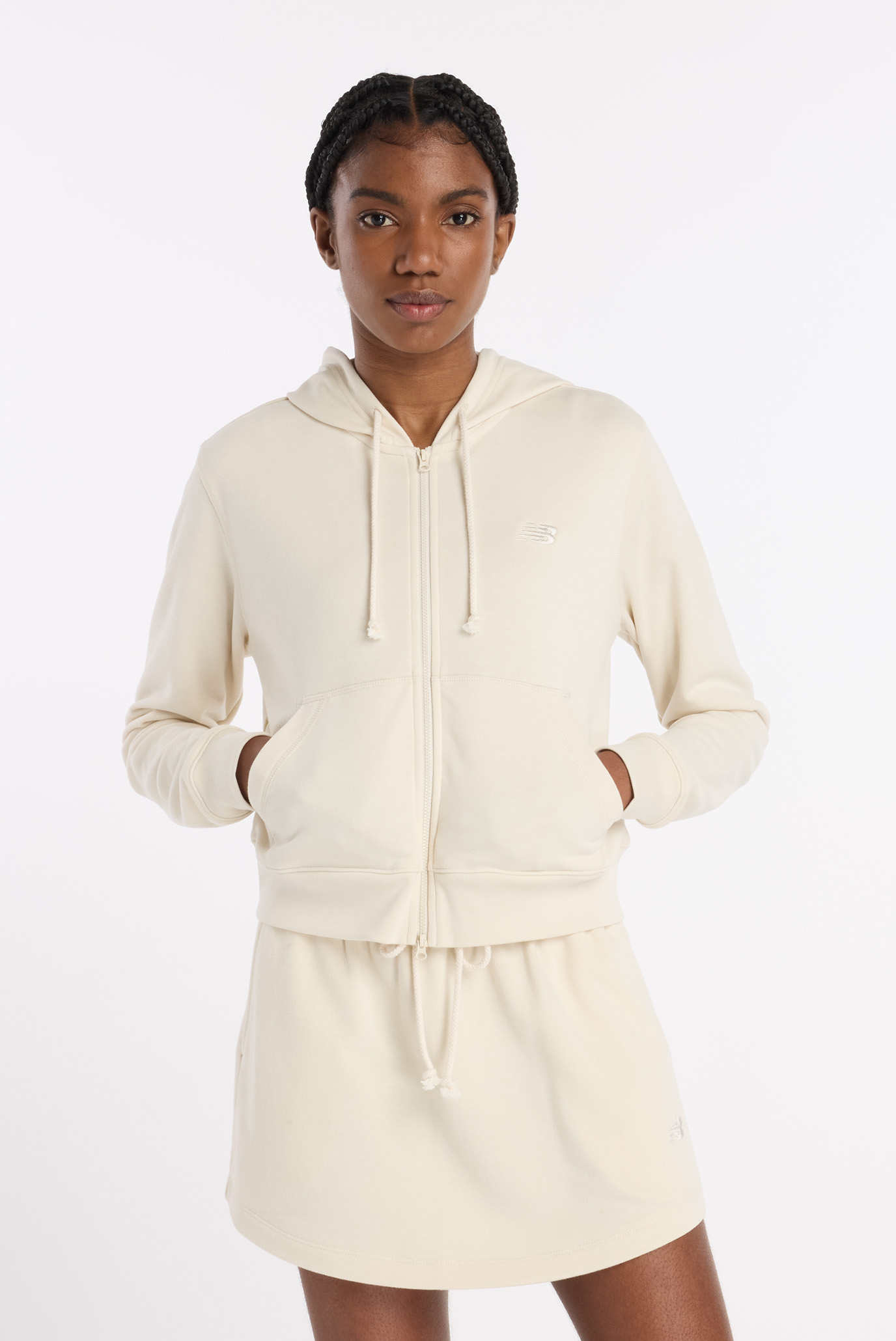 Женское бежевое худи Coastal Full Zip Бежевый M New Balance WJ53508LIN Женское бежевое худи Coastal Full Zip Бежевый M New Balance WJ53508LIN