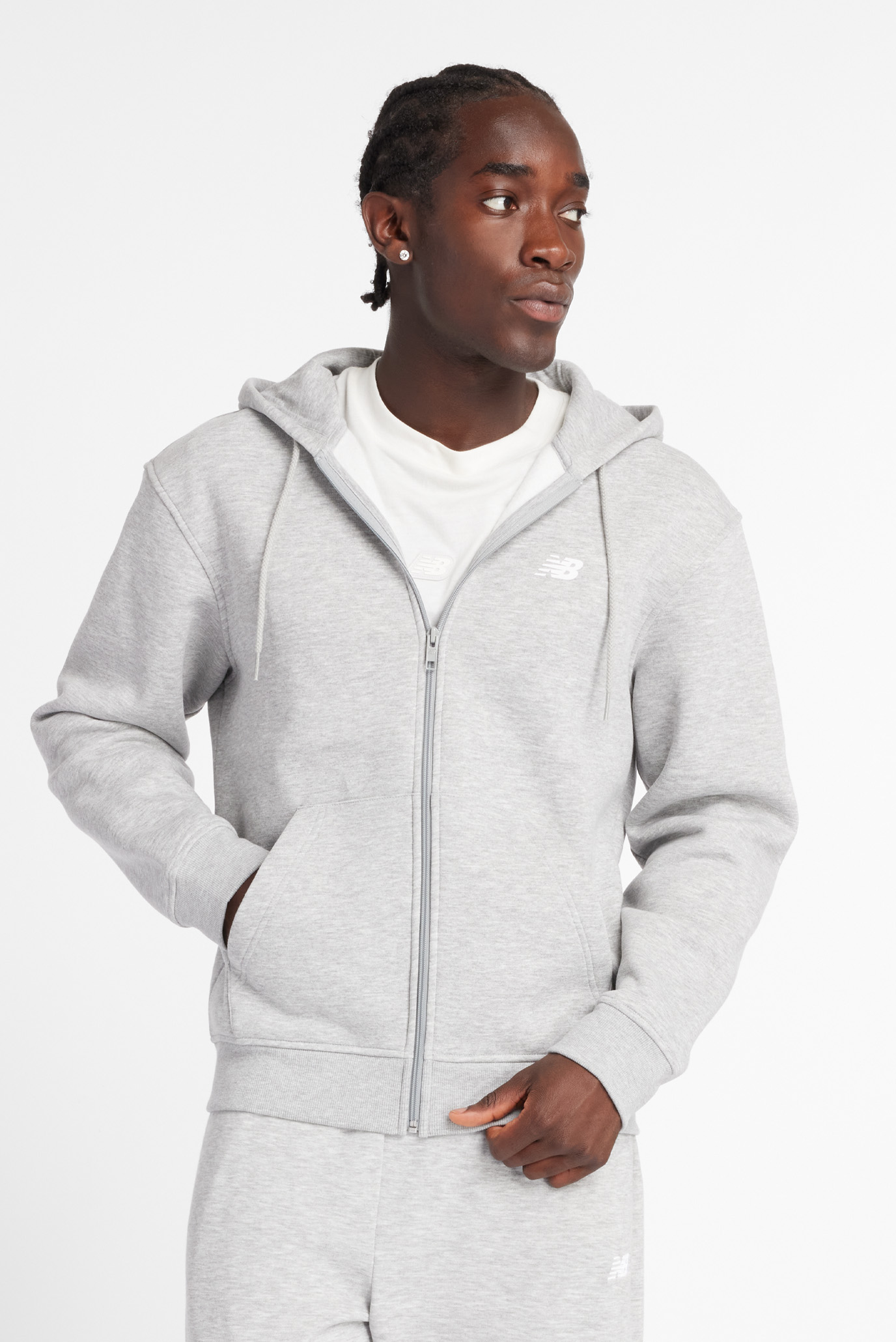 Мужское серое худи Sport Core Серый S New Balance MJ43902AG Мужское серое худи Sport Core Серый S New Balance MJ43902AG