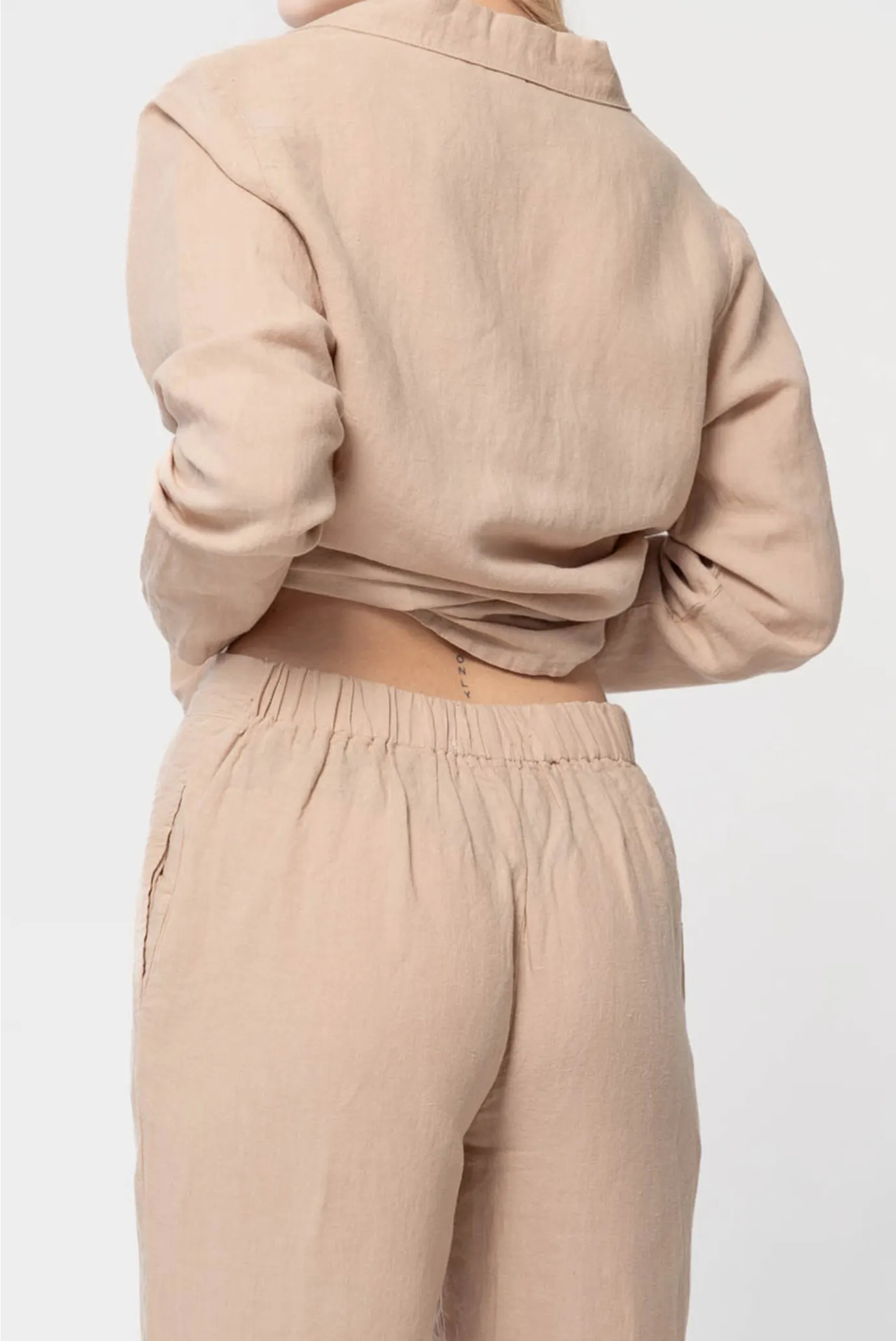 Женские бежевые штаны Bruma 3