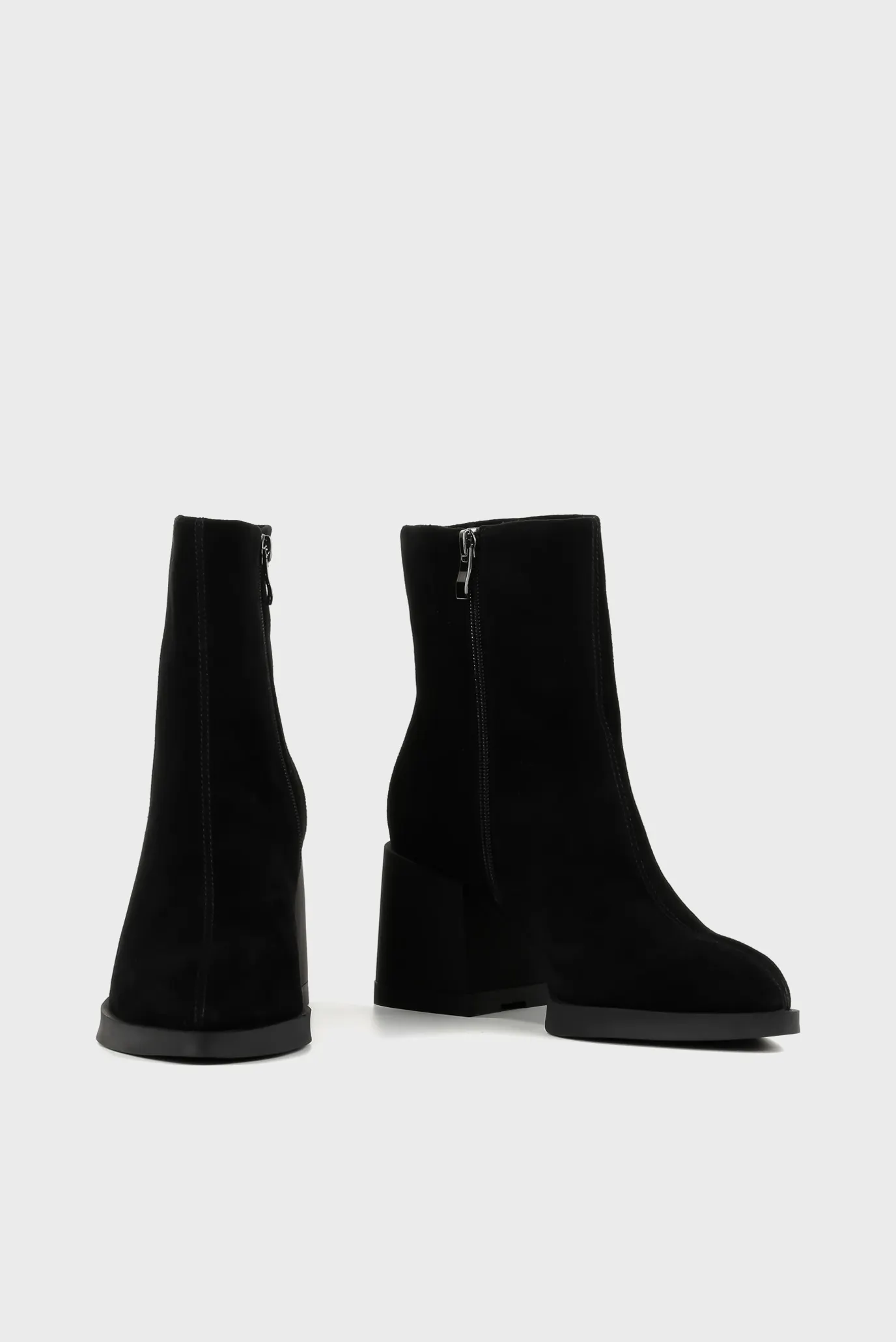 Женские черные замшевые ботильоны 4