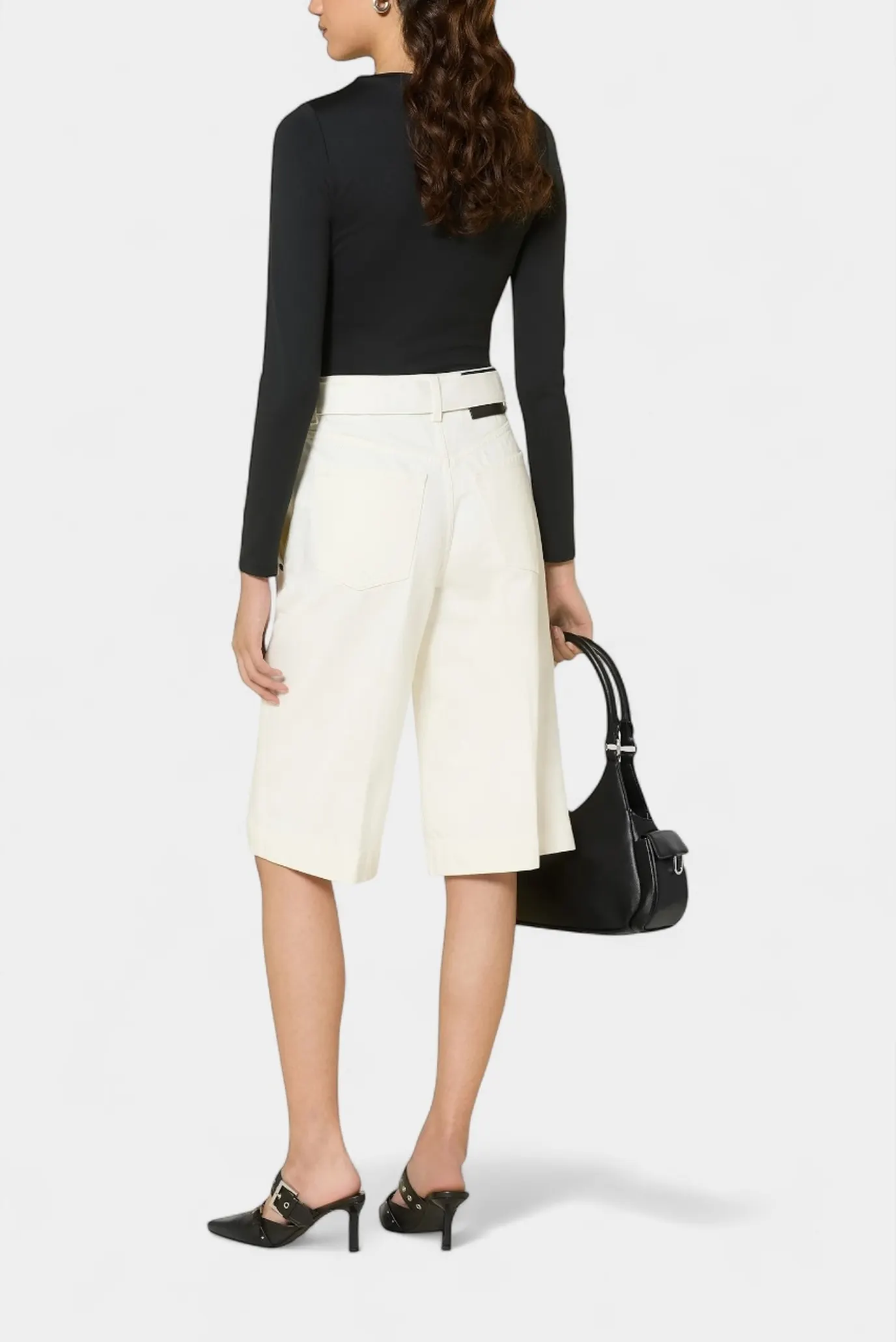 Жіночий чорний лонгслів 5