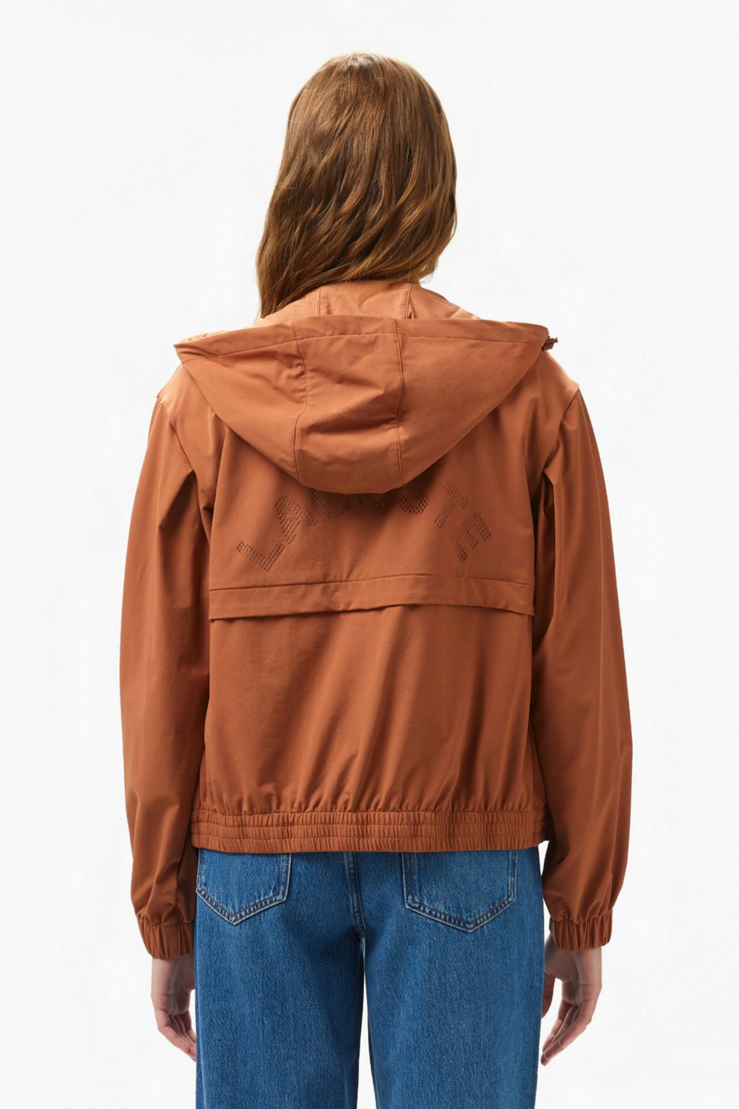 Женская оранжевая куртка 2