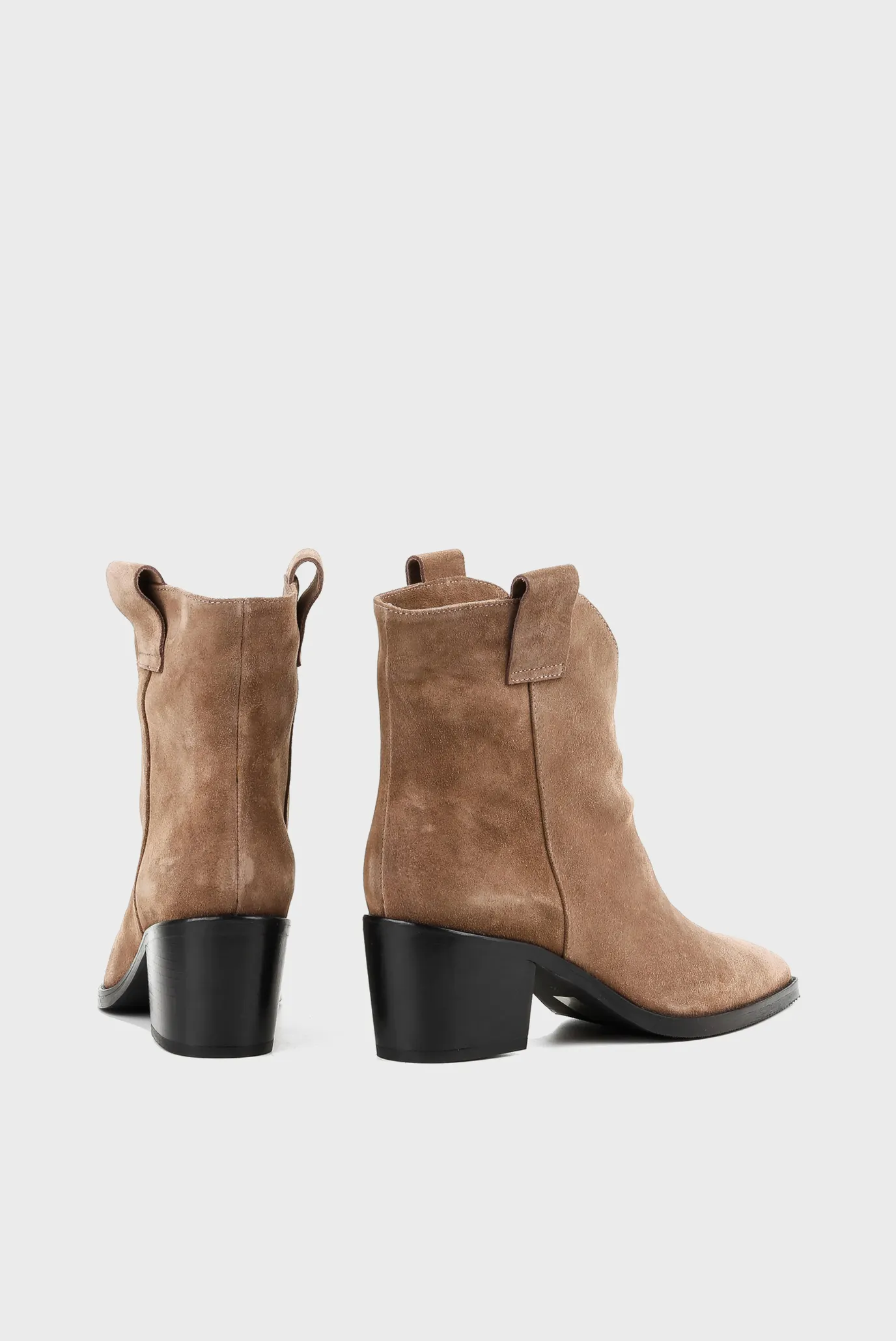Женские бежевые замшевые ботильоны 4
