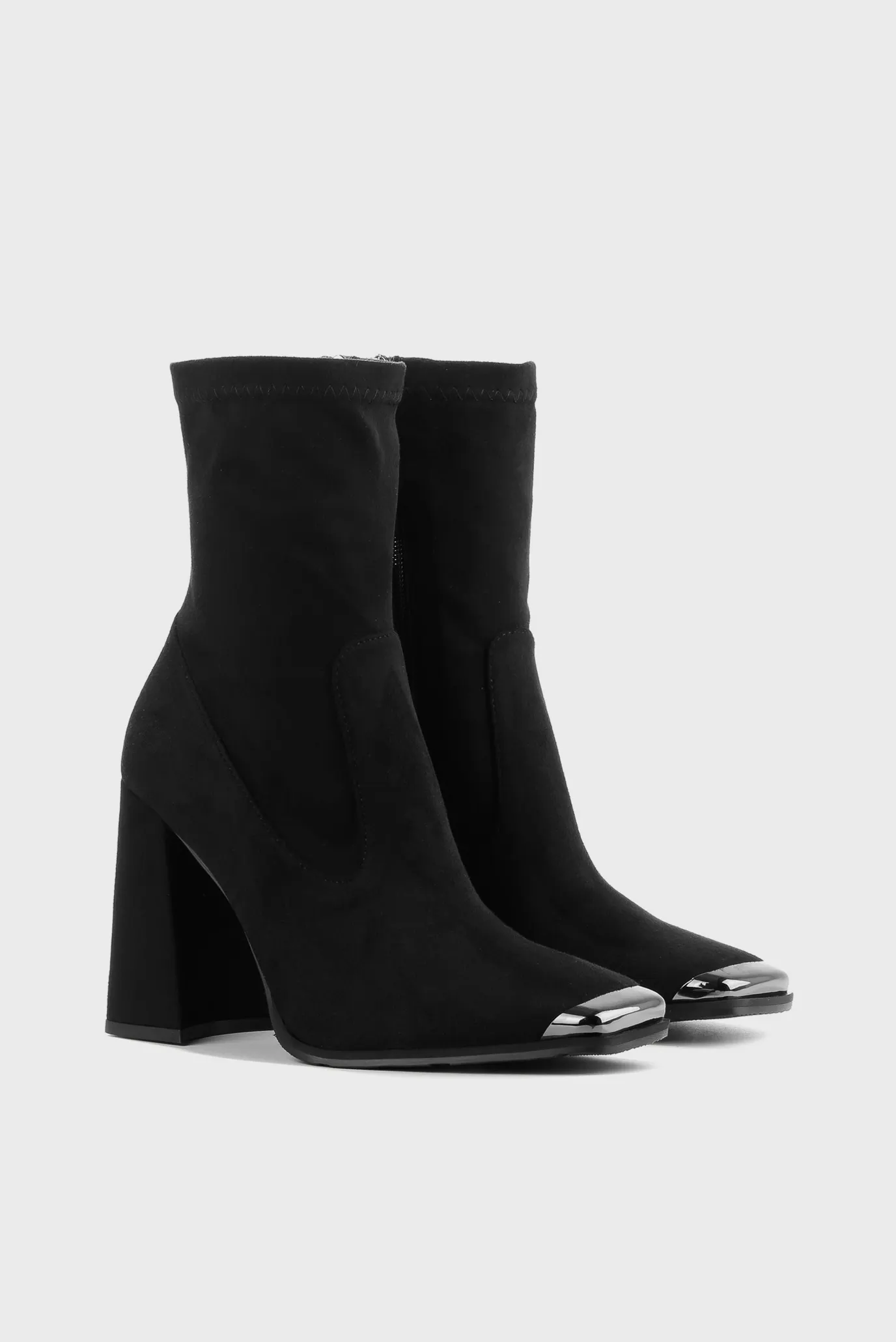 Женские черные замшевые ботильоны 3