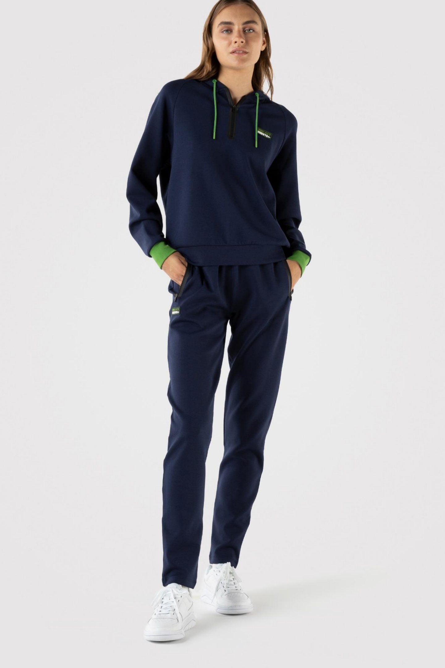 Женские синие спортивные штаны Синий 38 Lacoste XF26188E6 Женские синие спортивные штаны Синий 38 Lacoste XF26188E6